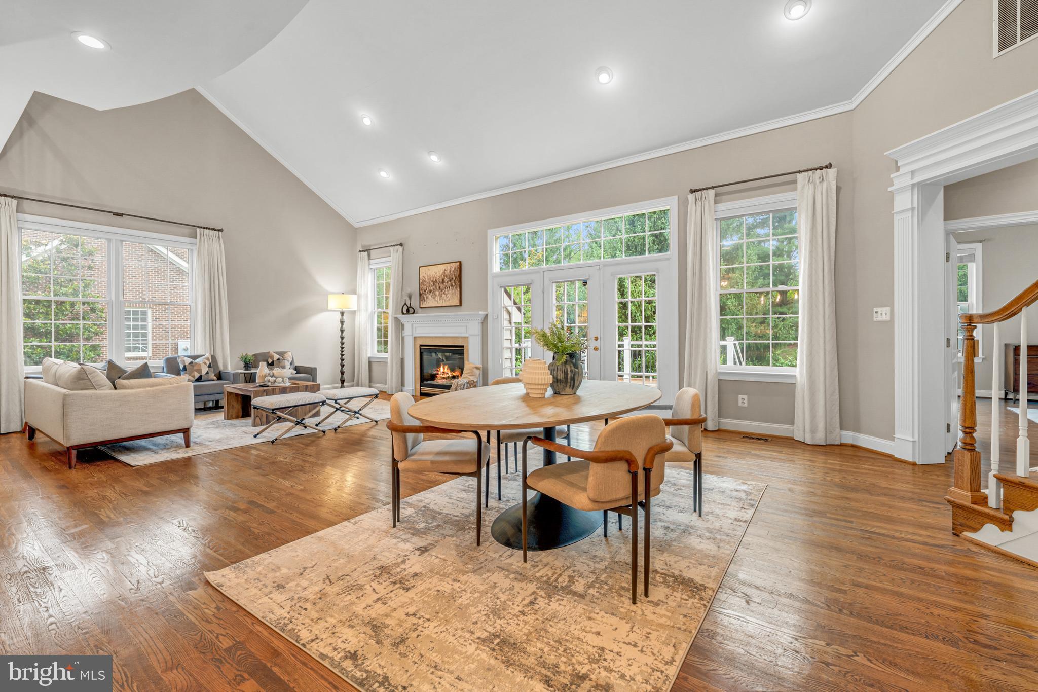 RIVER CREEK - Residential