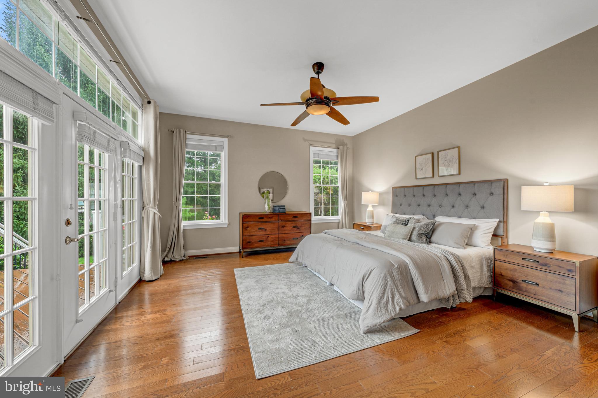 RIVER CREEK - Residential