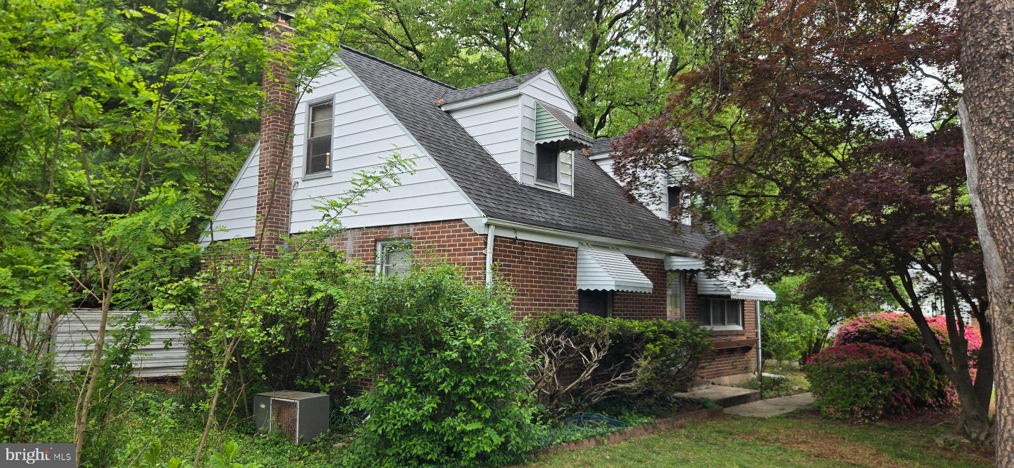 This home is ready for new owners to bring it back to life with their own finishing touches and modern updates. Located in a quiet small-town setting, this property offers great potential for an entry-level homeowner or an investor with vision. Featuring three bedrooms and two bathrooms, including a convenient first-floor primary bedroom, this home provides a solid layout and endless possibilities to make it your own. Priced to sell and full of opportunity! Sold "as is"
Make an offer!
