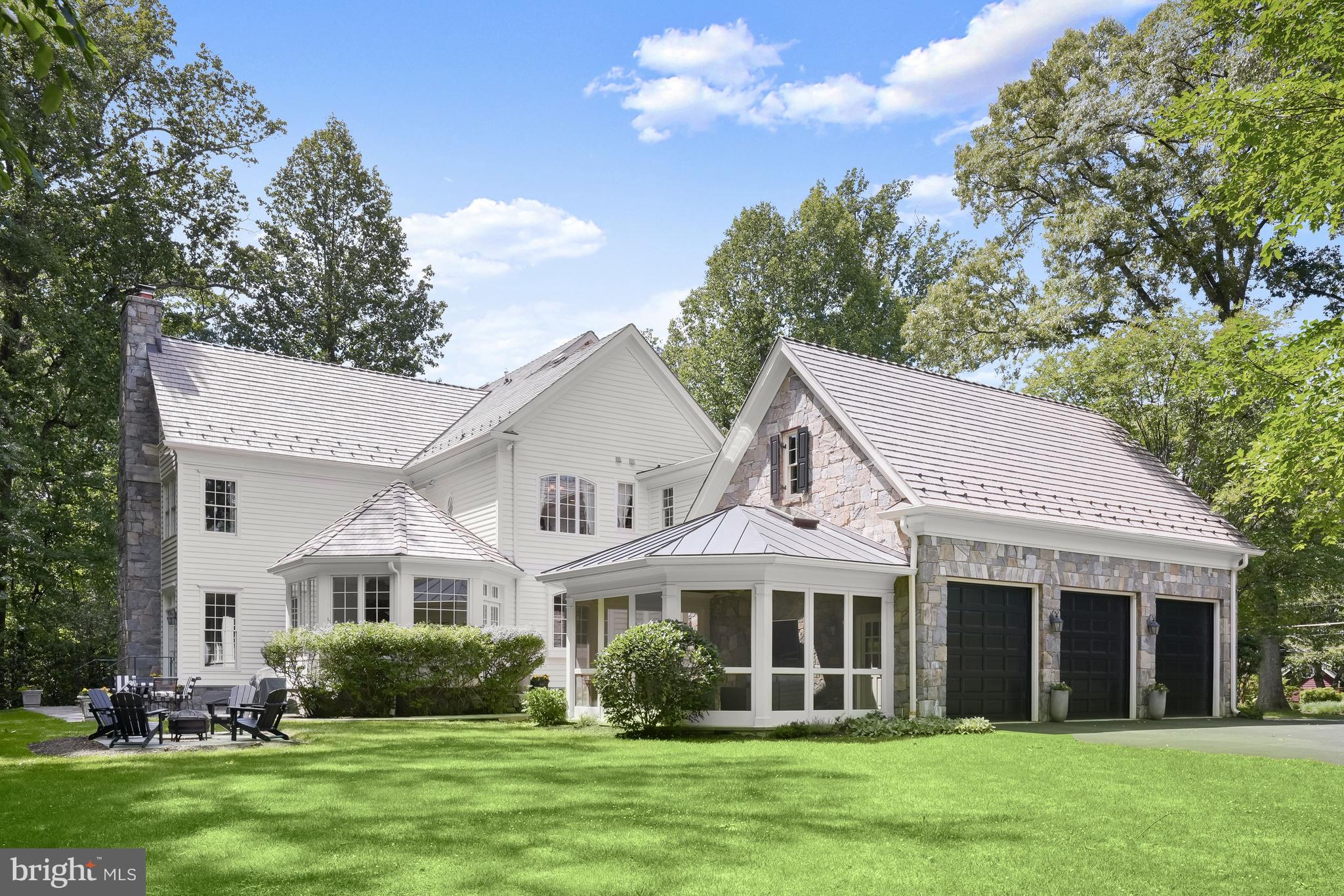 POTOMAC OUTSIDE - Residential