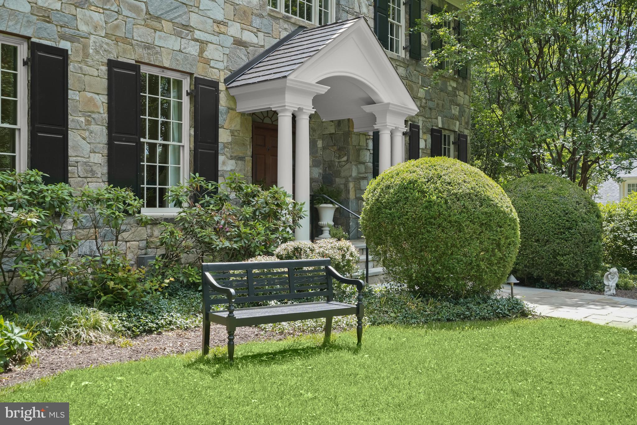 POTOMAC OUTSIDE - Residential