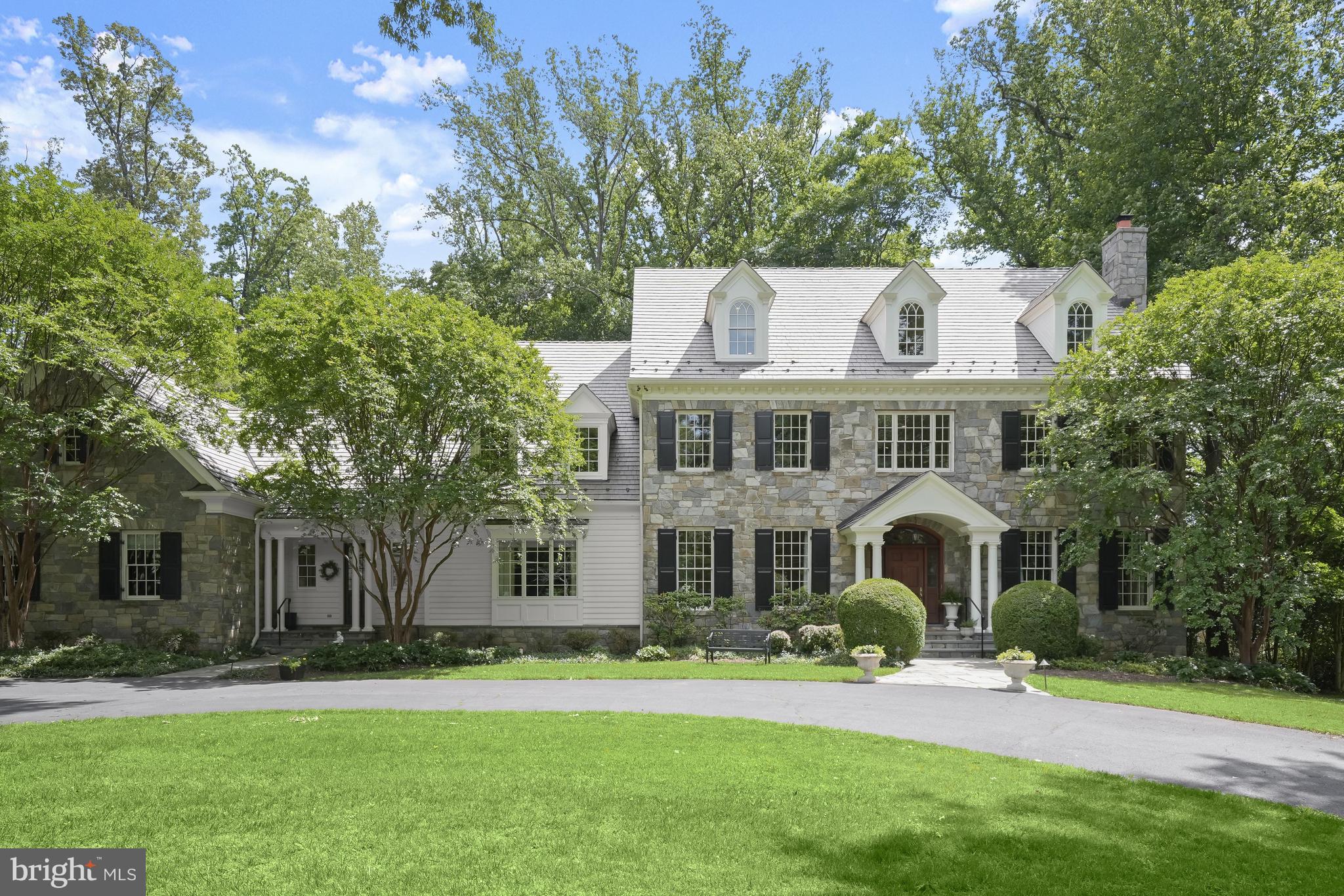 POTOMAC OUTSIDE - Residential