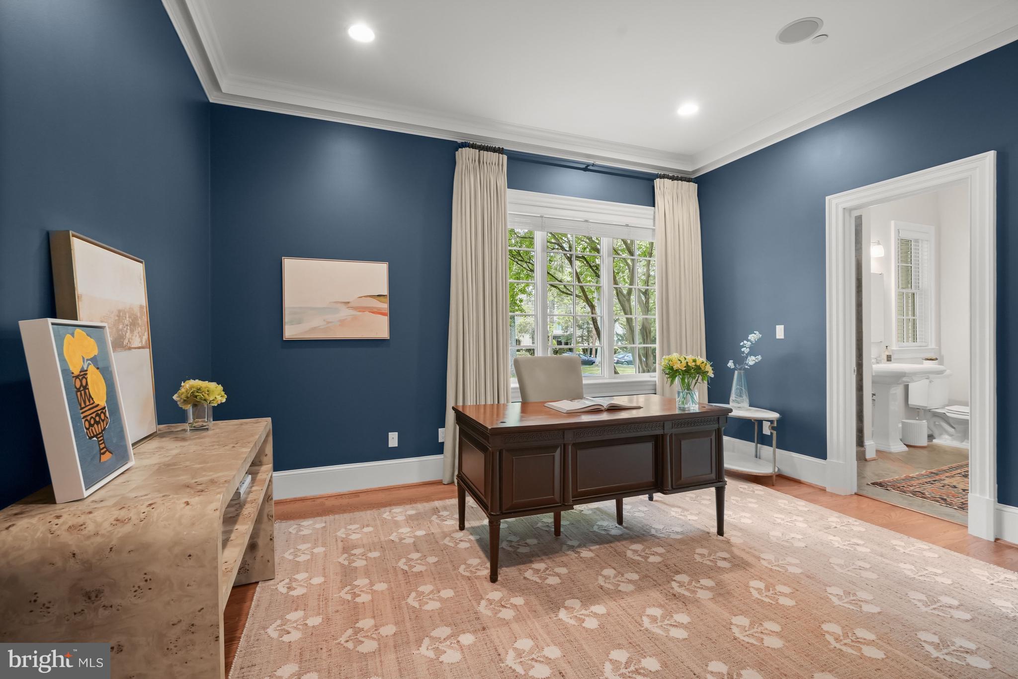 POTOMAC OUTSIDE - Residential