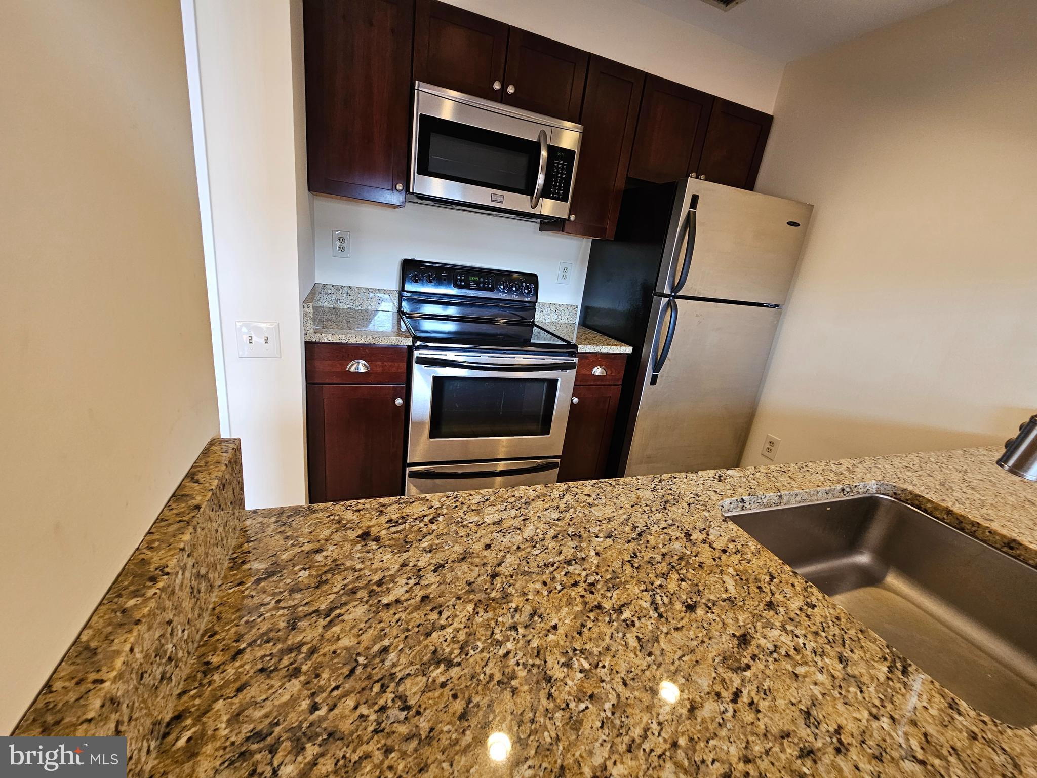 BRIDGEVIEW PLACE - Residential Lease