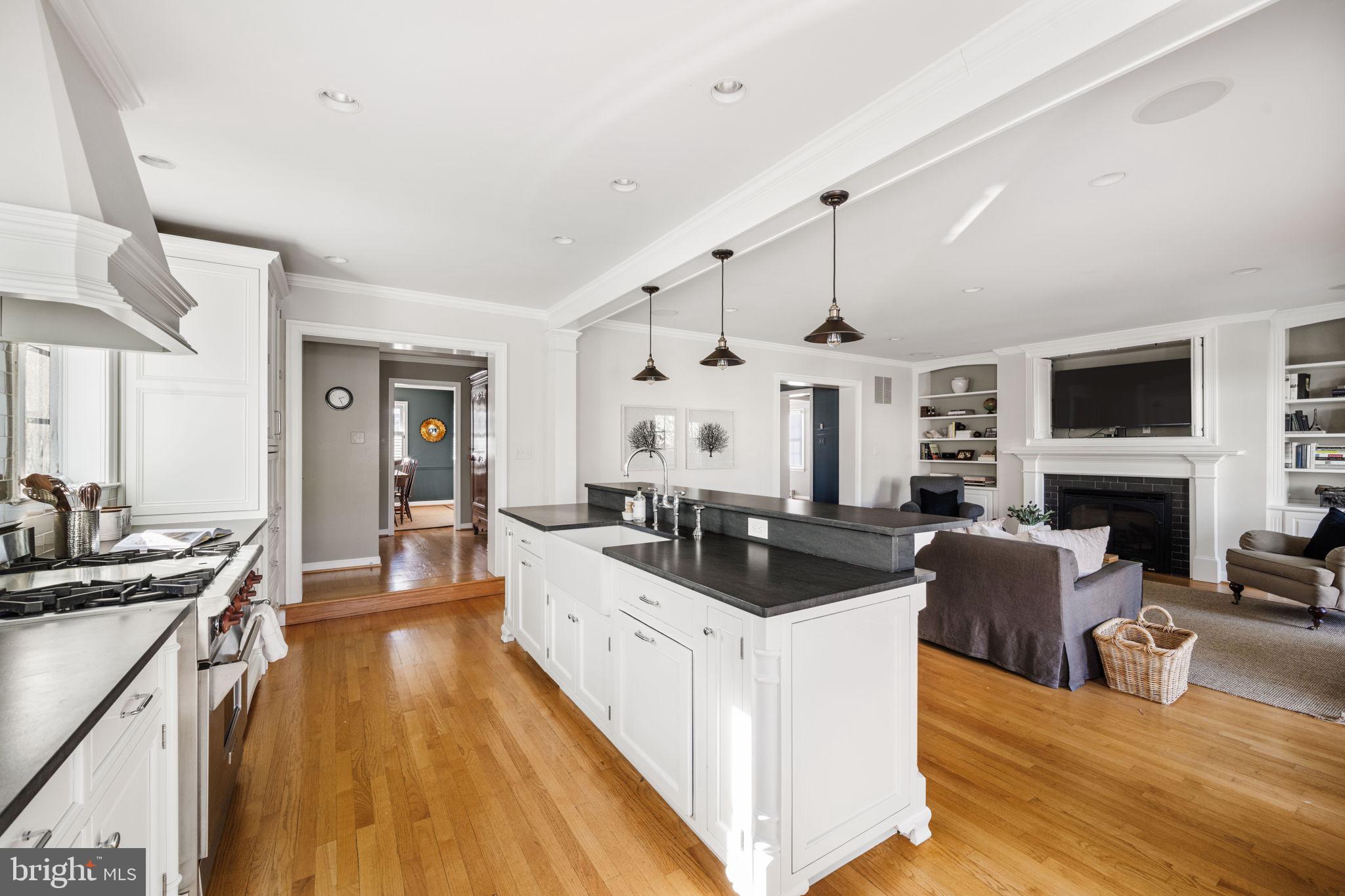 BRADDOCK HEIGHTS - Residential