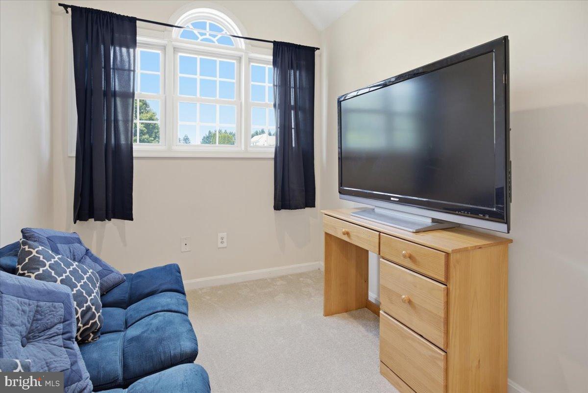 FOXCATCHER AT FAIRHILL - Residential