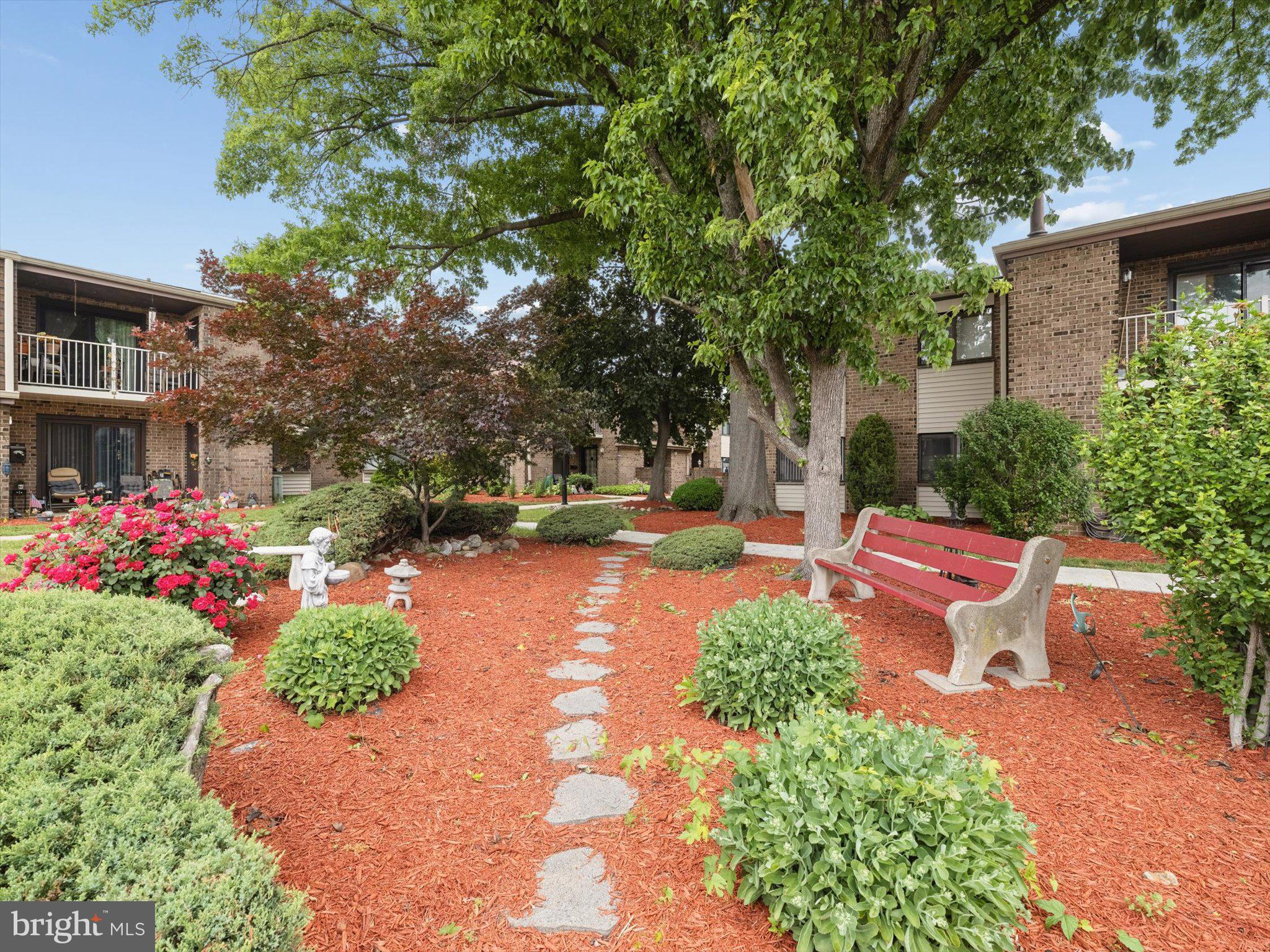 DELAIRE LANDING - Residential
