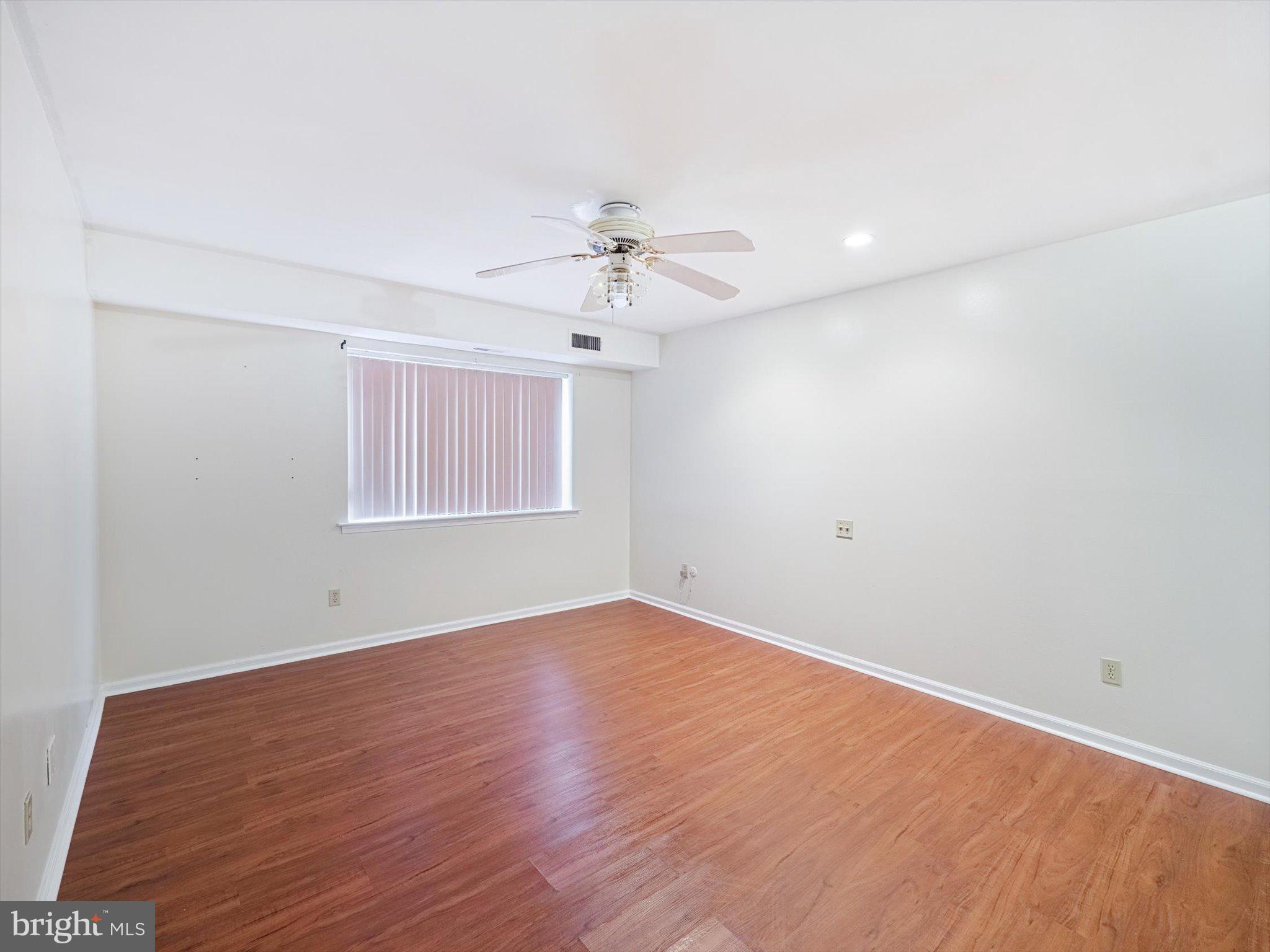 DELAIRE LANDING - Residential