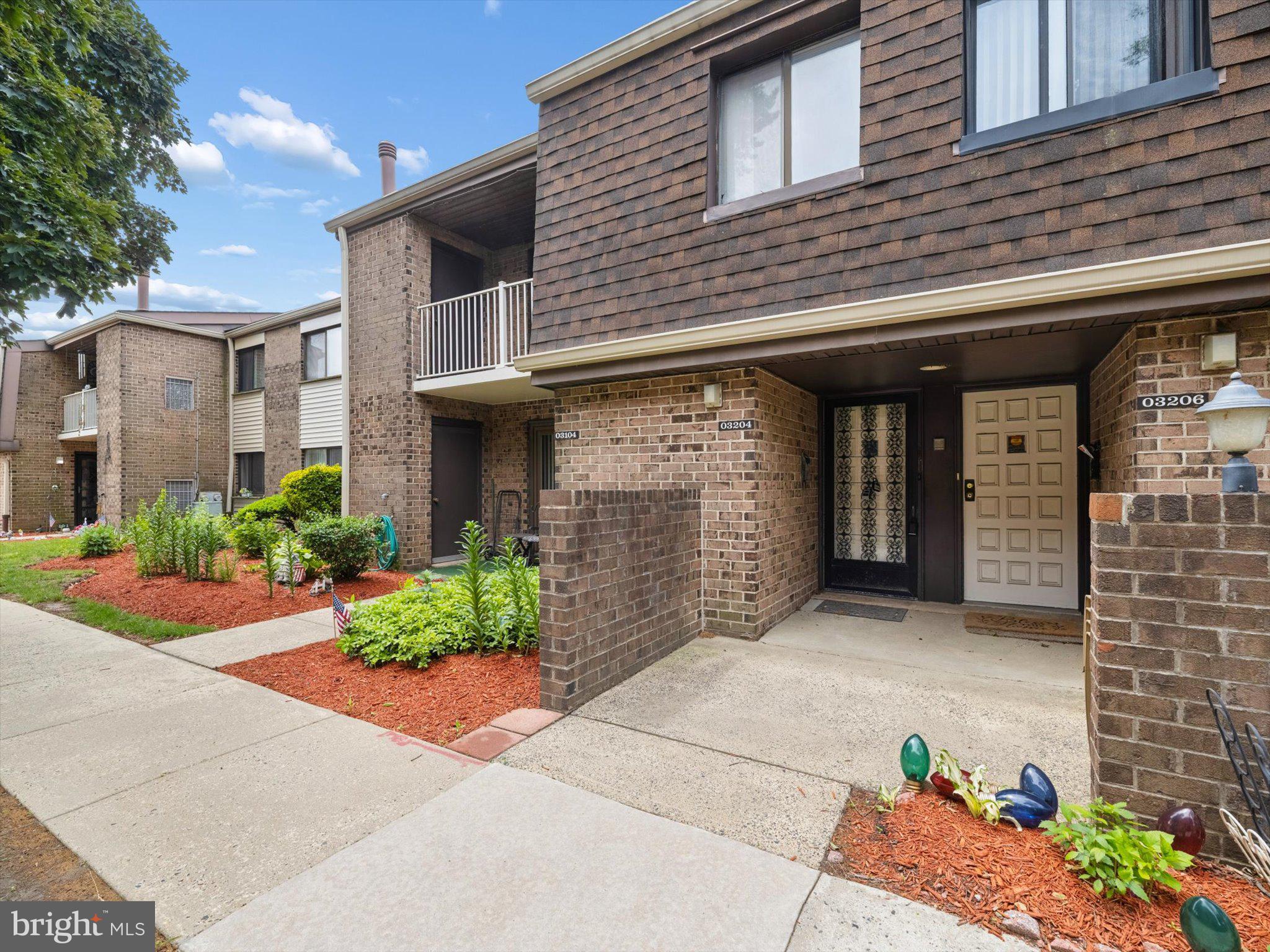 DELAIRE LANDING - Residential