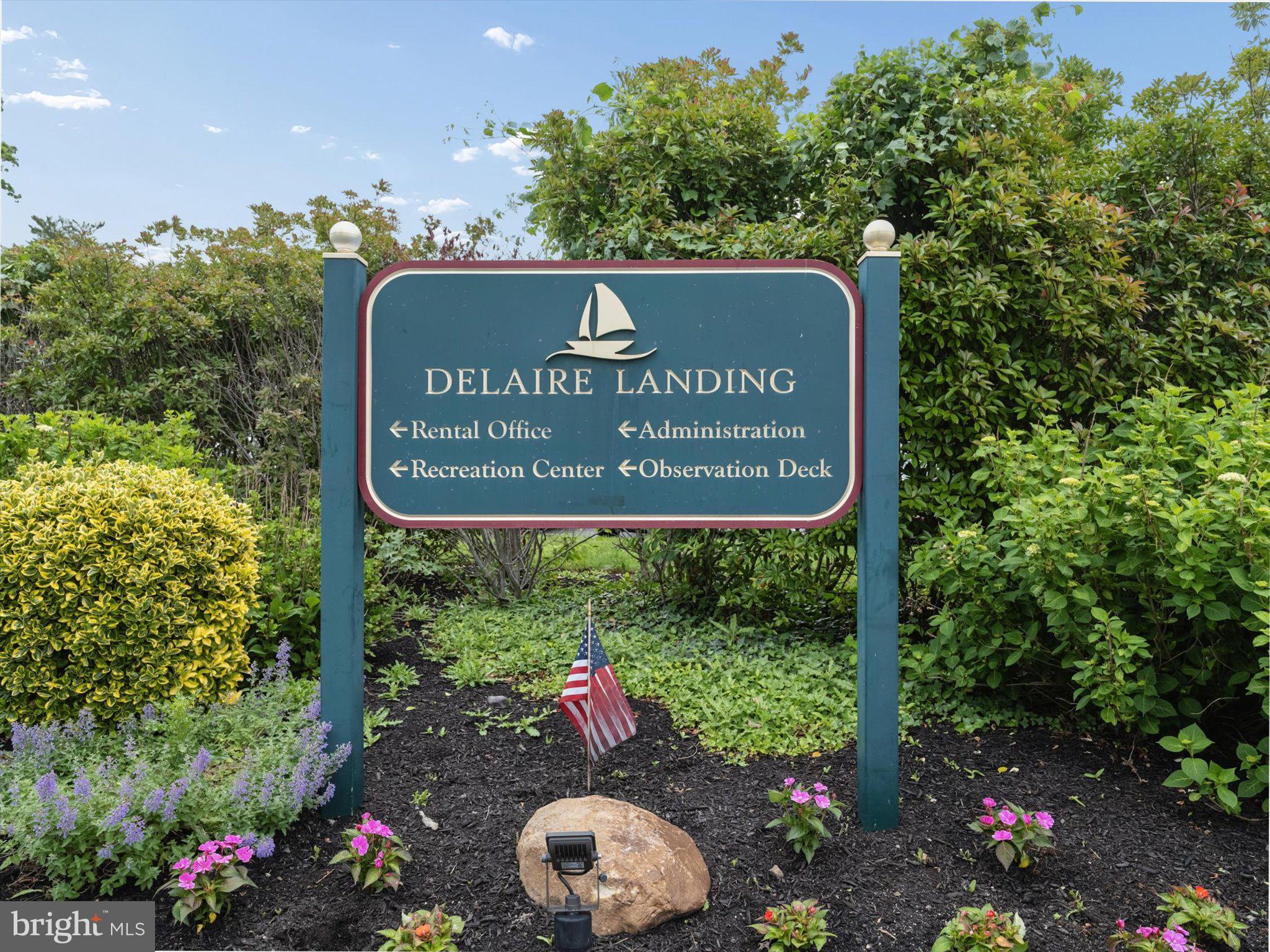 DELAIRE LANDING - Residential