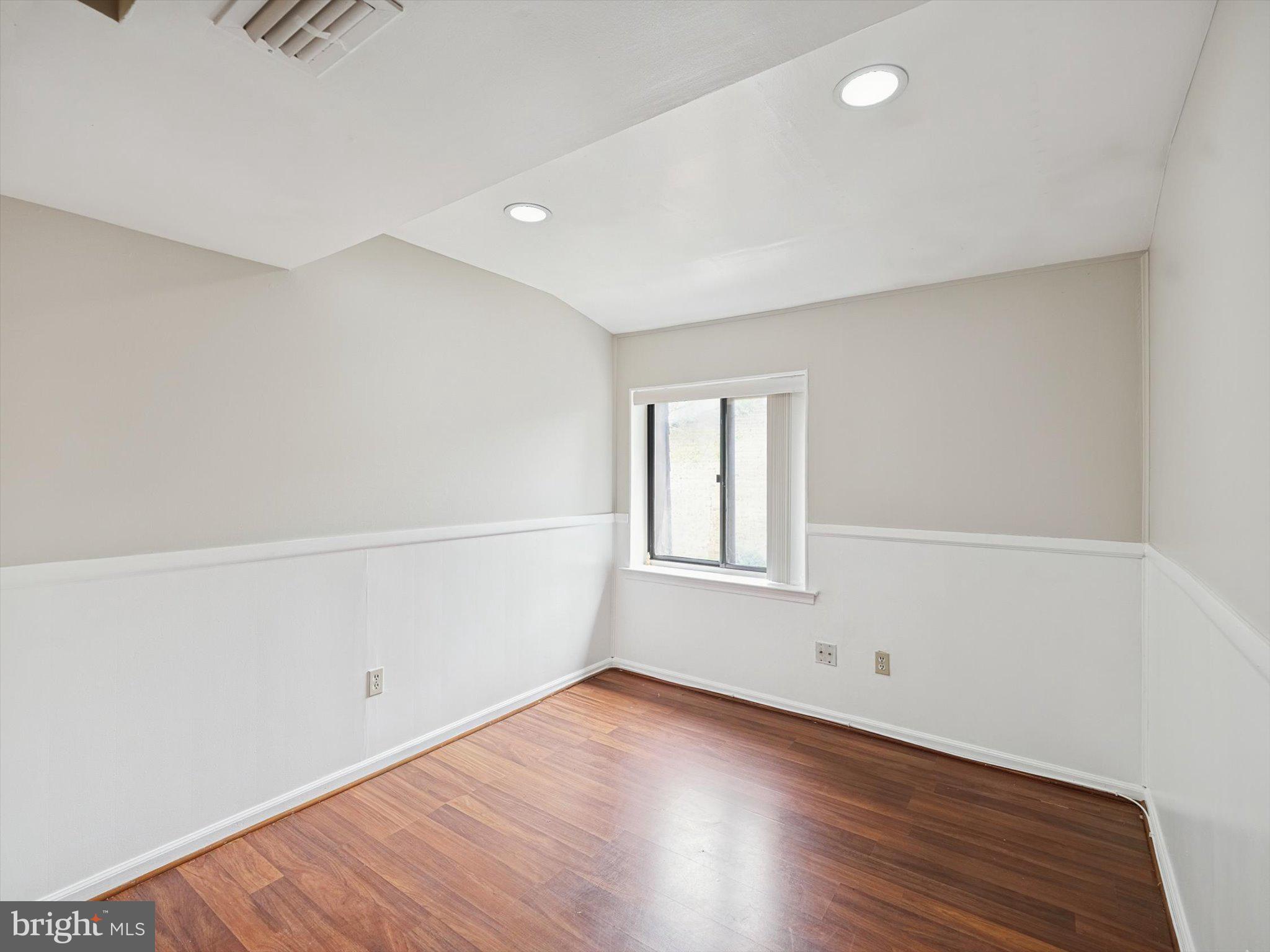 DELAIRE LANDING - Residential