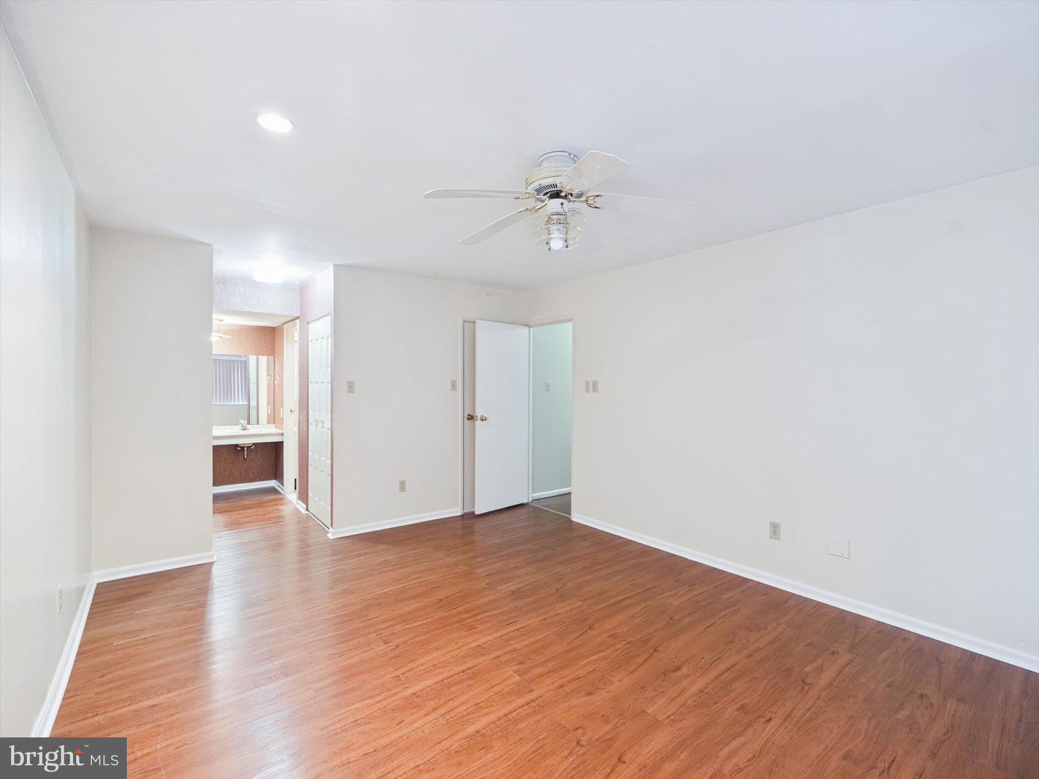 DELAIRE LANDING - Residential