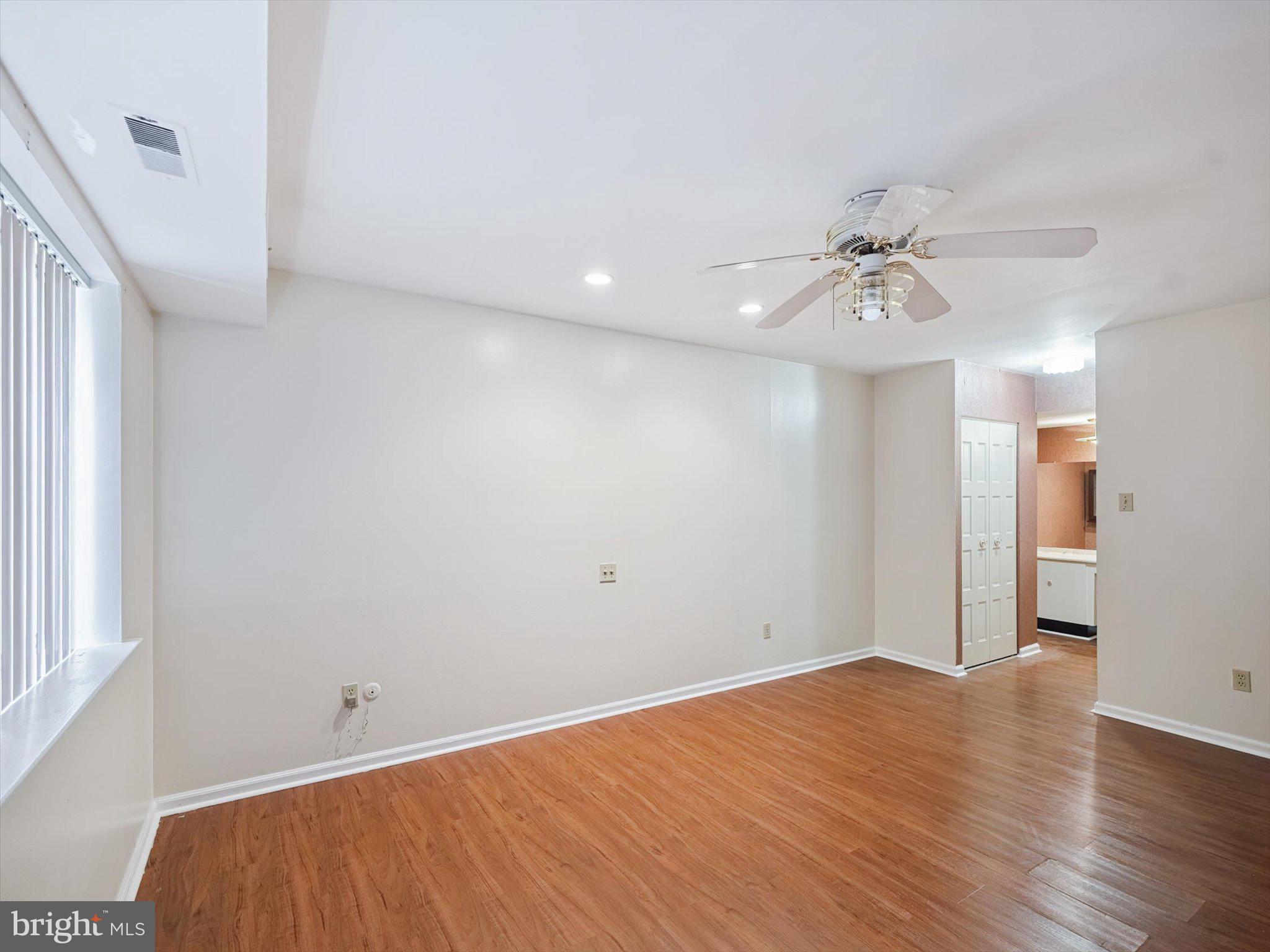 DELAIRE LANDING - Residential