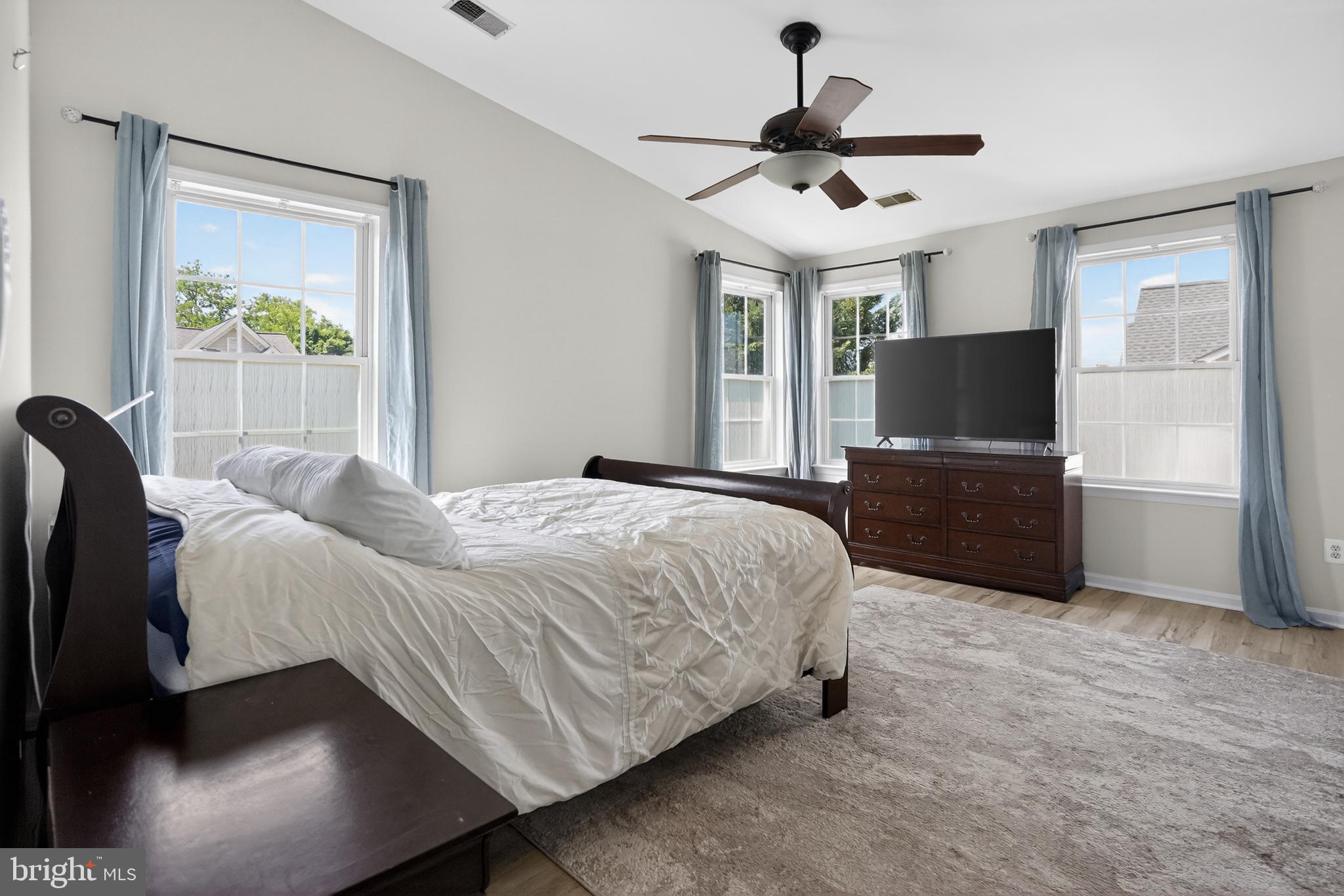 EDWARDS LANDING - Residential