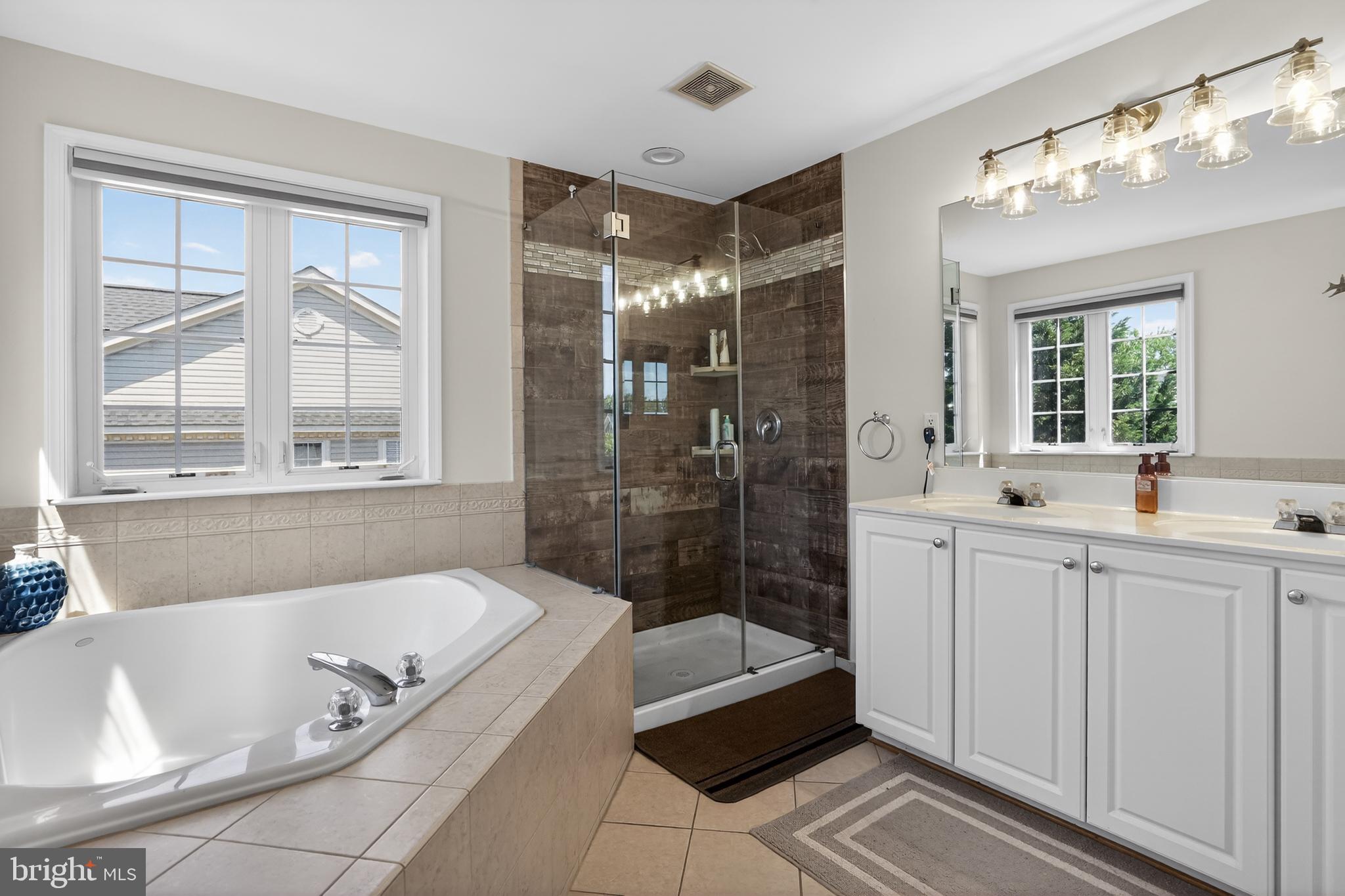 EDWARDS LANDING - Residential