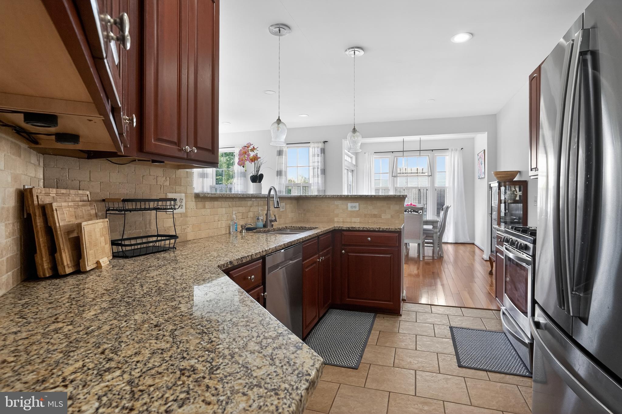 EDWARDS LANDING - Residential