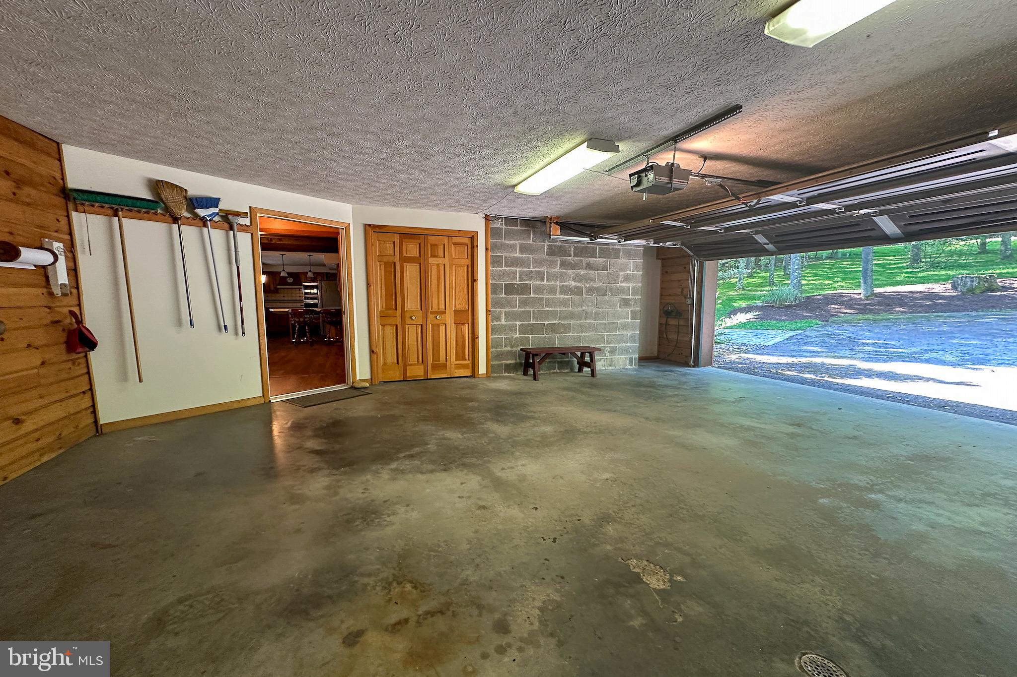 PENN COVE PROPERTIES - Residential
