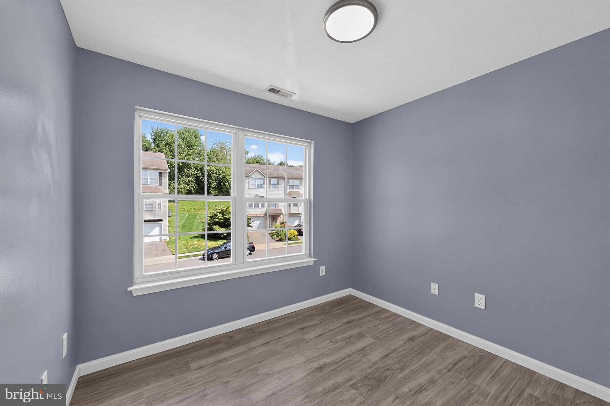 MILLERSVILLE - Residential