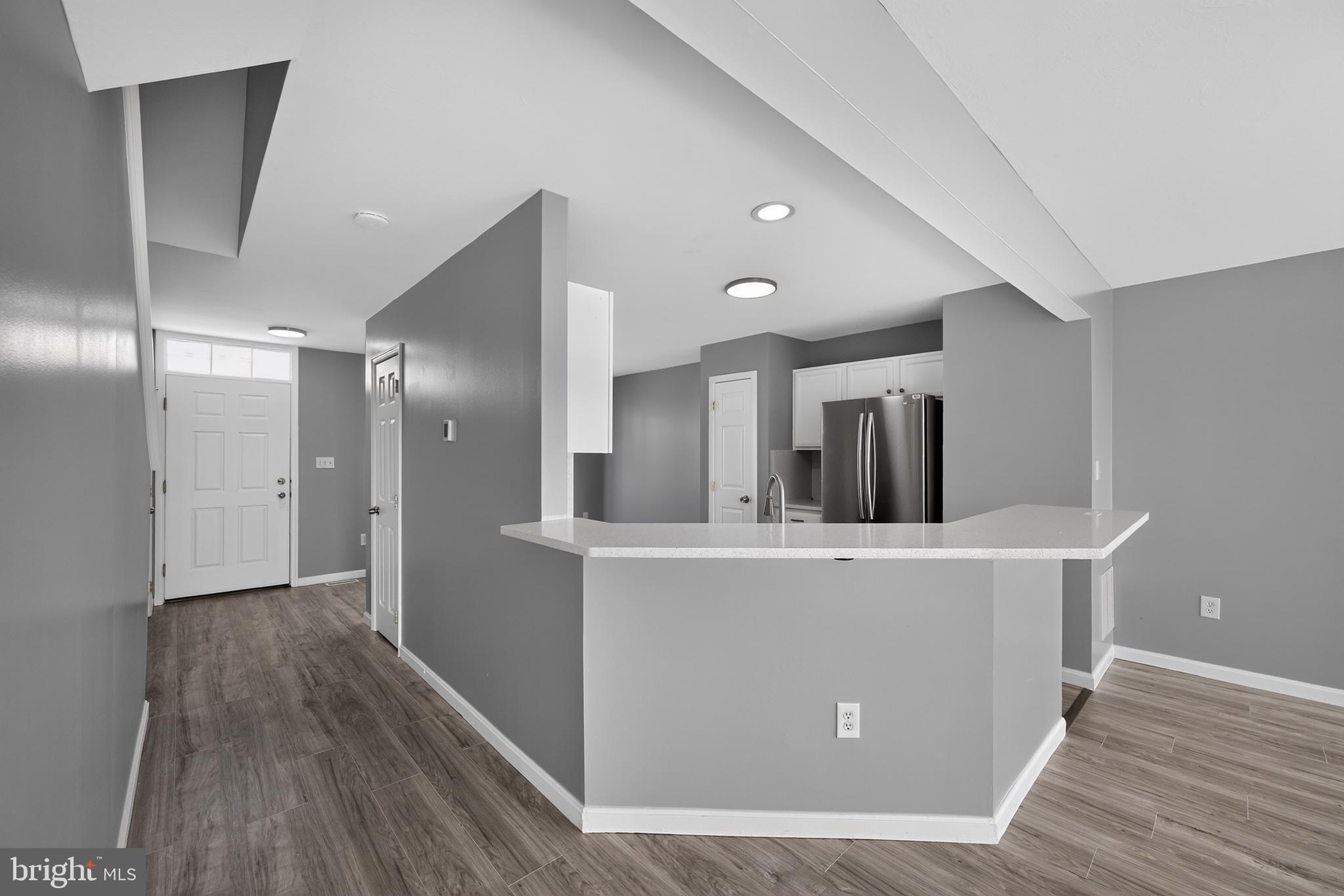 MILLERSVILLE - Residential