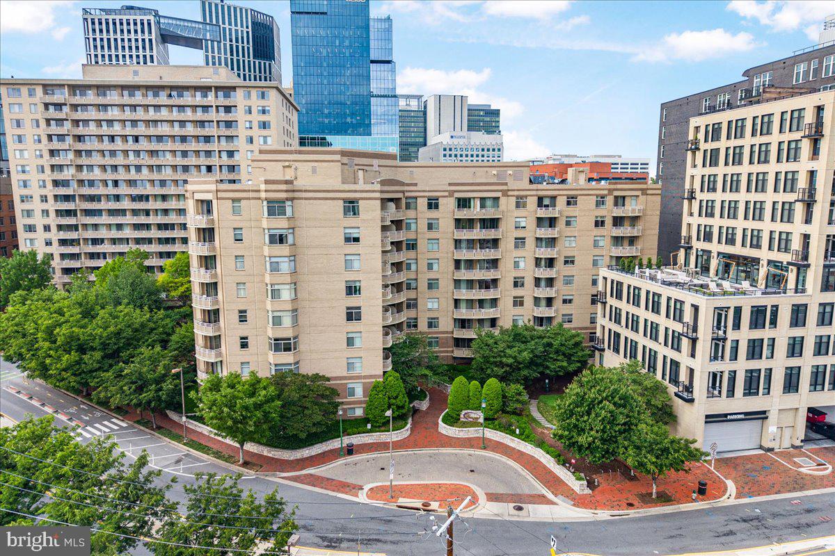 Nestled in the heart of Downtown Bethesda, this bright and inviting 1-bedroom, 1-bath condo offers the perfect blend of comfort and convenience. Featuring a large panoramic window that fills the space with natural light, this home also includes stainless steel appliances, an in-unit washer and dryer, and a spacious walk-in closet. Located in a contemporary mid-rise building with elevator access, residents enjoy amenities such as a fitness center, underground parking, and a pet-friendly environment. Ideally situated near shops, dining, parks, and Metro access, this home offers effortless living in an amazing location!