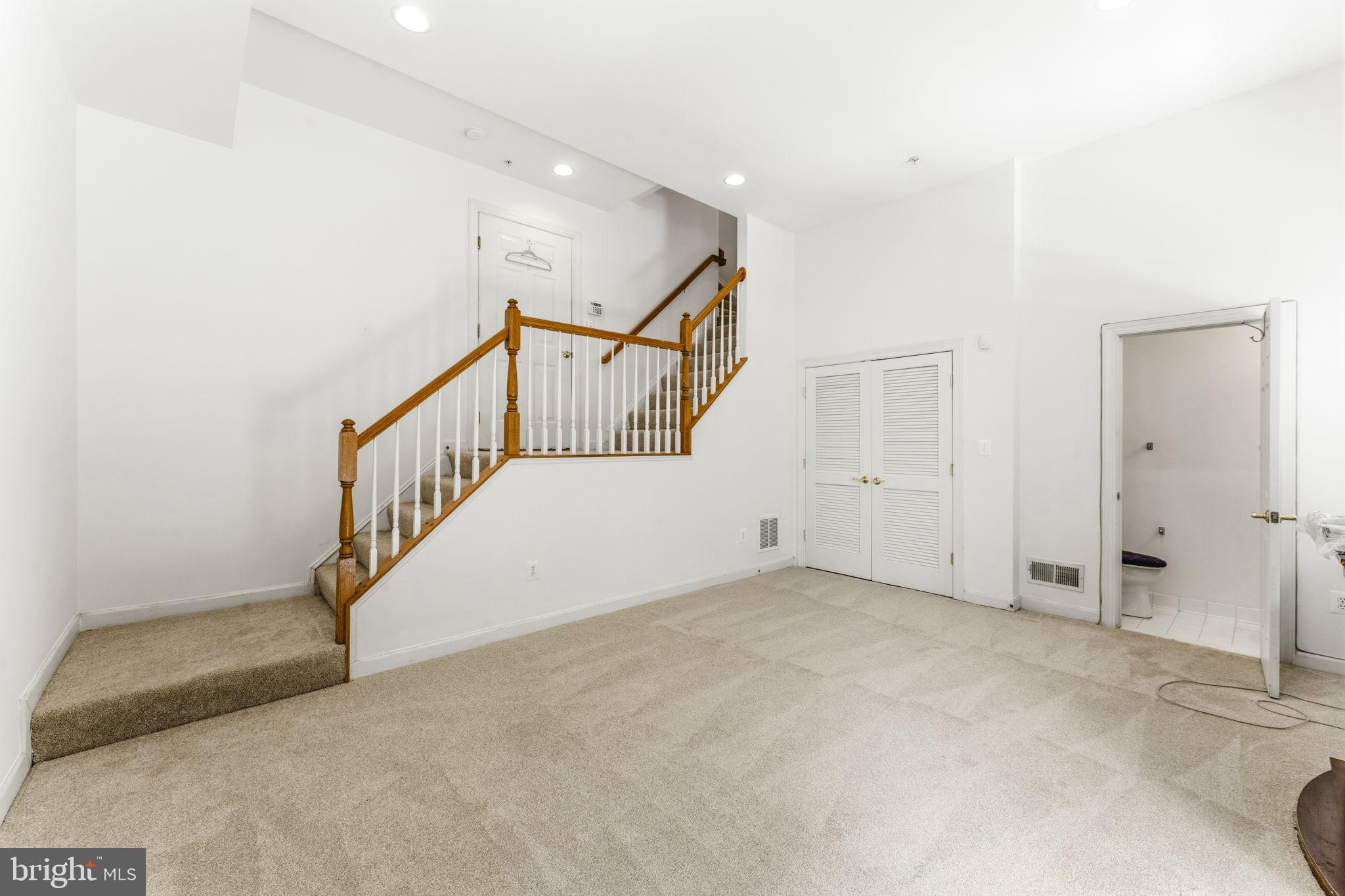 GREENCASTLE TOWNS - Residential