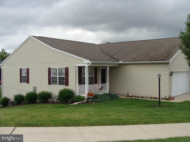 This is a must see!  Beautiful like new duplex in the quiet community of Sweet Gum!  Excellent condition, master w/ bath, 2   bath, beautiful large finished basement w/ walkout, deck above, patio below, 2 car, stair chair, reasonable HOA fee.