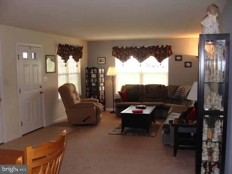 SWEET GUM - Residential