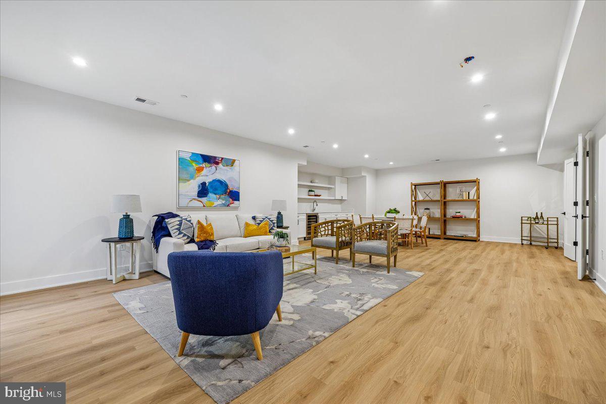 GARRETT PARK ESTATES - Residential