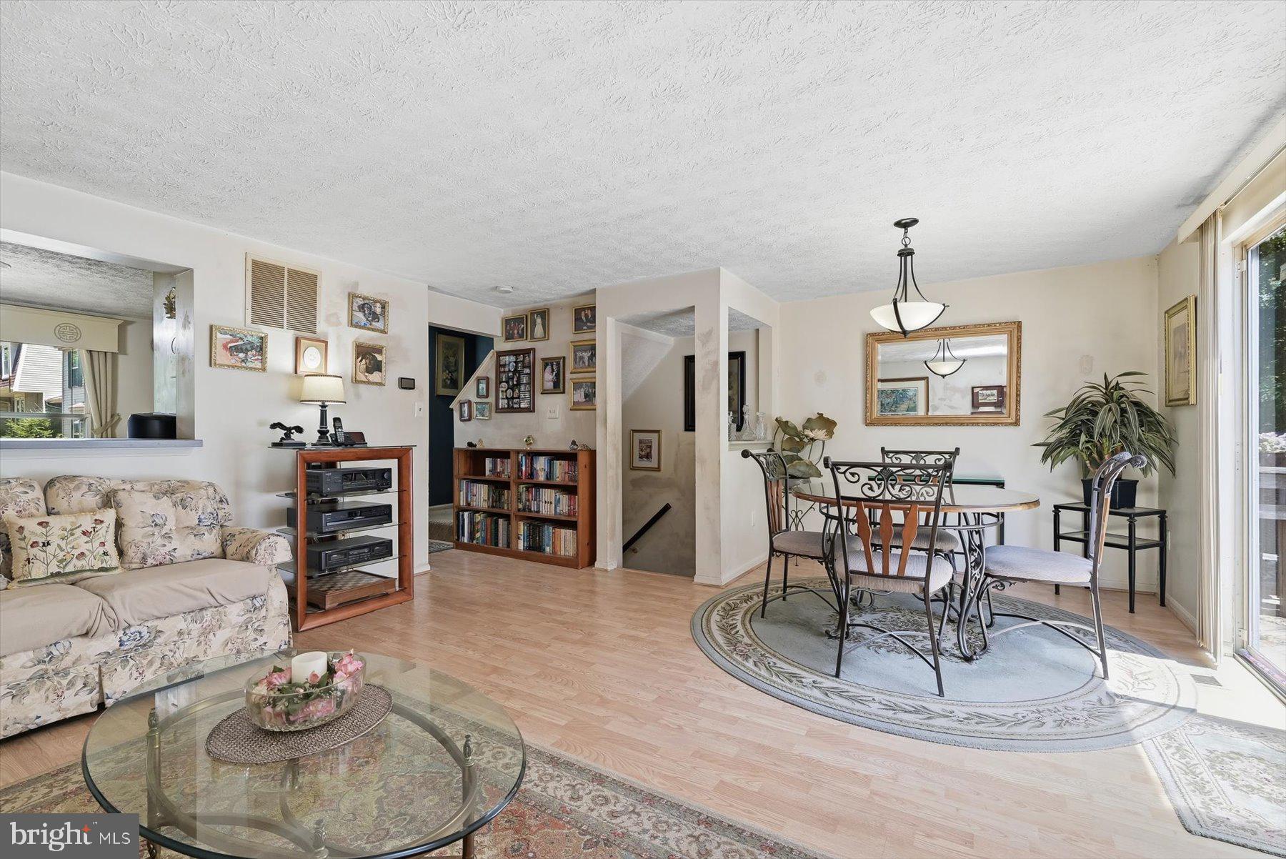 SILVER SPRING CNTRY CLUB - Residential