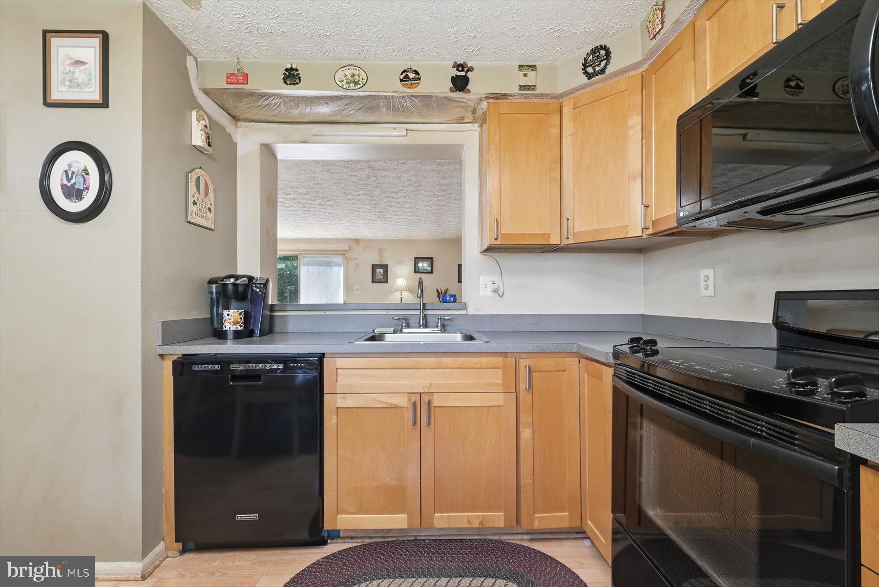 SILVER SPRING CNTRY CLUB - Residential