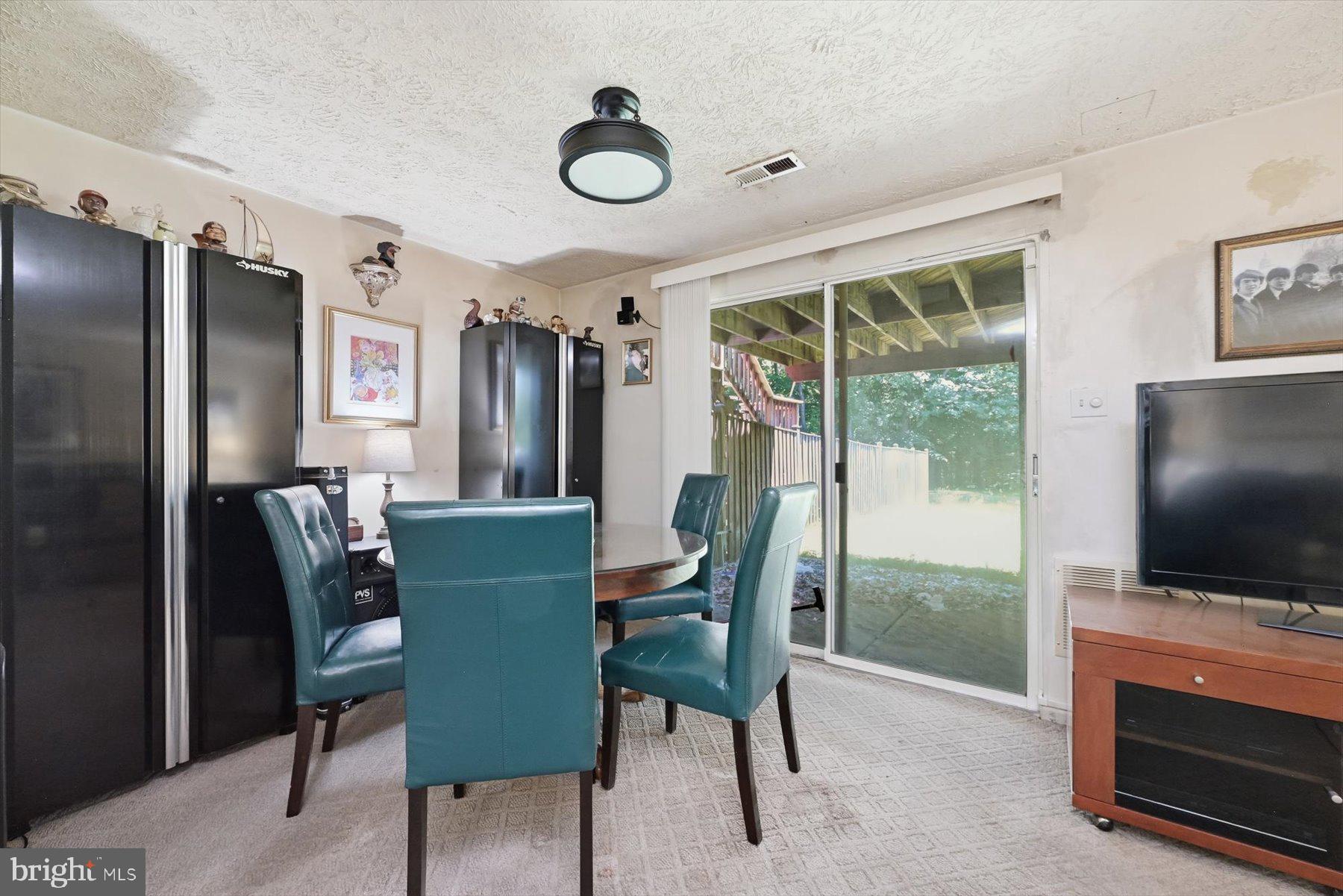 SILVER SPRING CNTRY CLUB - Residential