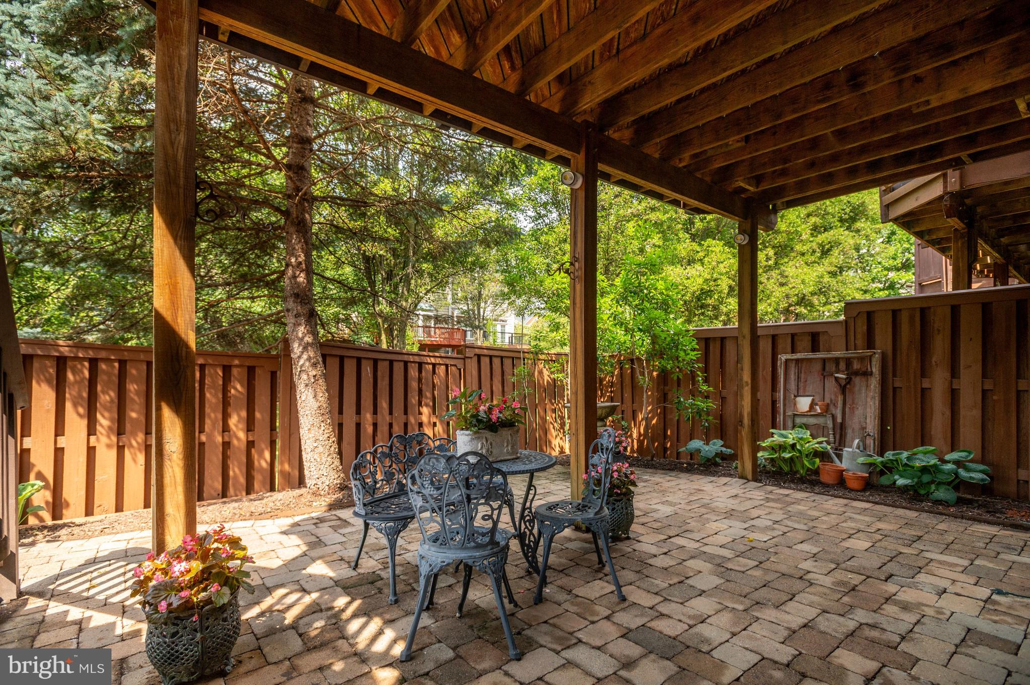 AMBERWOOD - Residential
