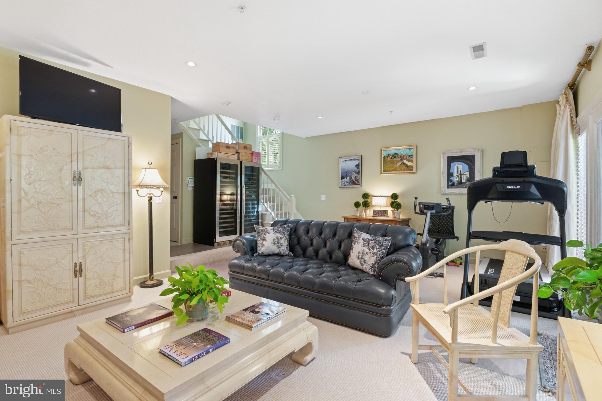 AMBERWOOD - Residential