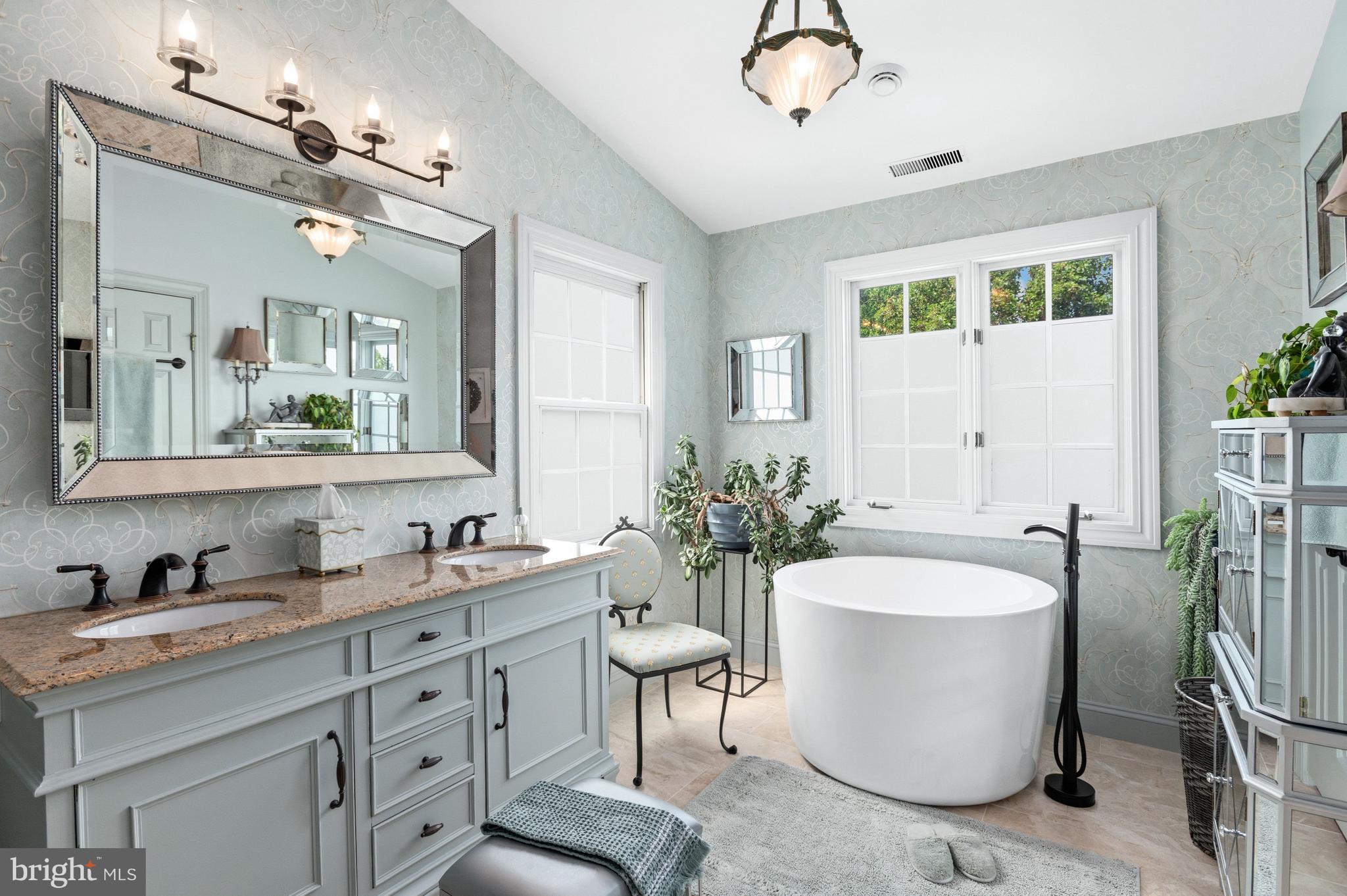 AMBERWOOD - Residential