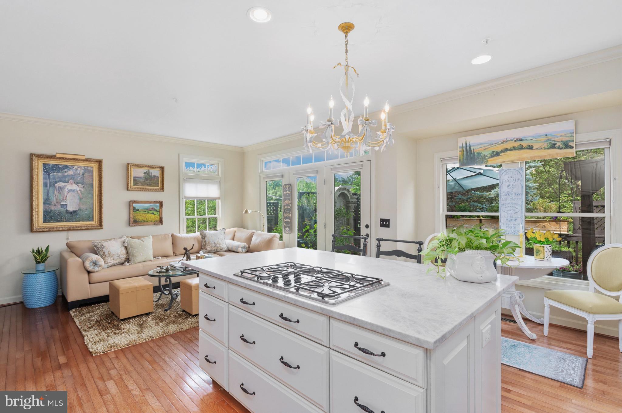 AMBERWOOD - Residential