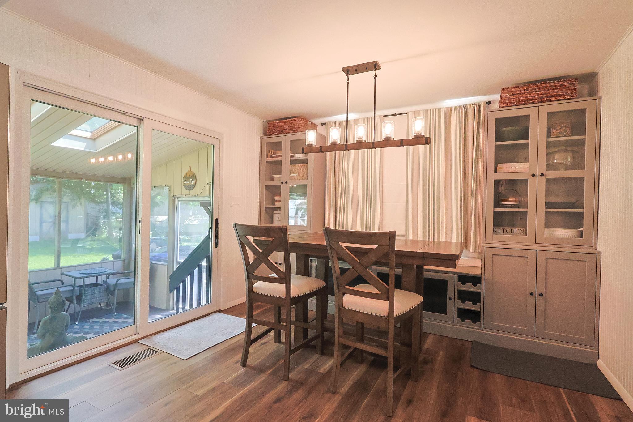 YARDLEY TERR - Residential