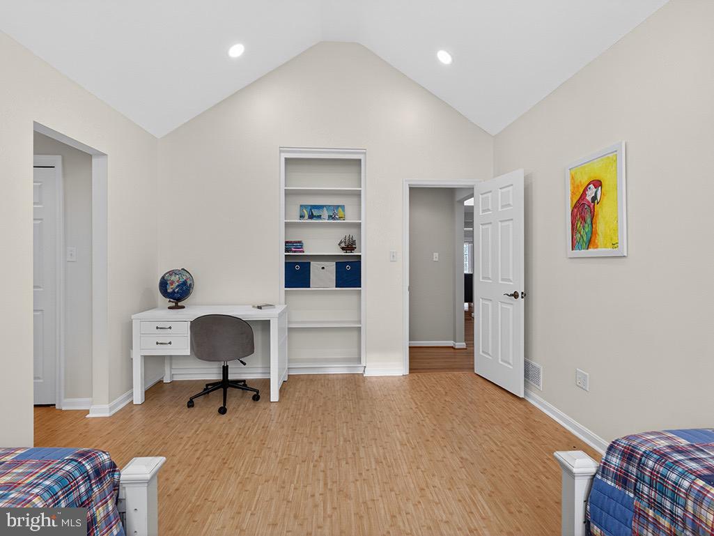 REHOBOTH BEACH YACHT AND CC - Residential