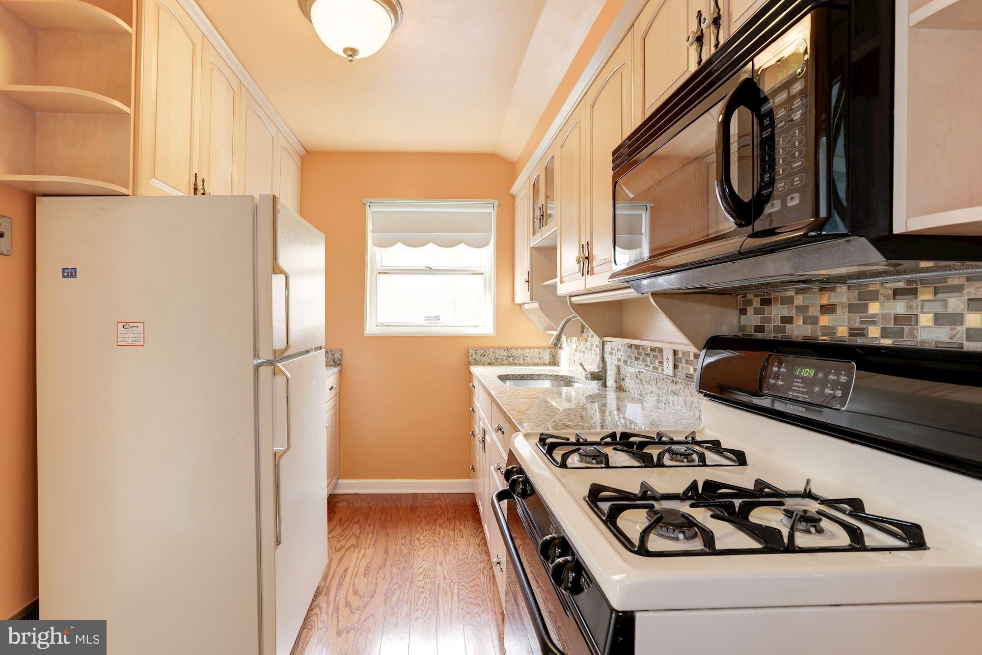 WHEATON WOODS - Residential