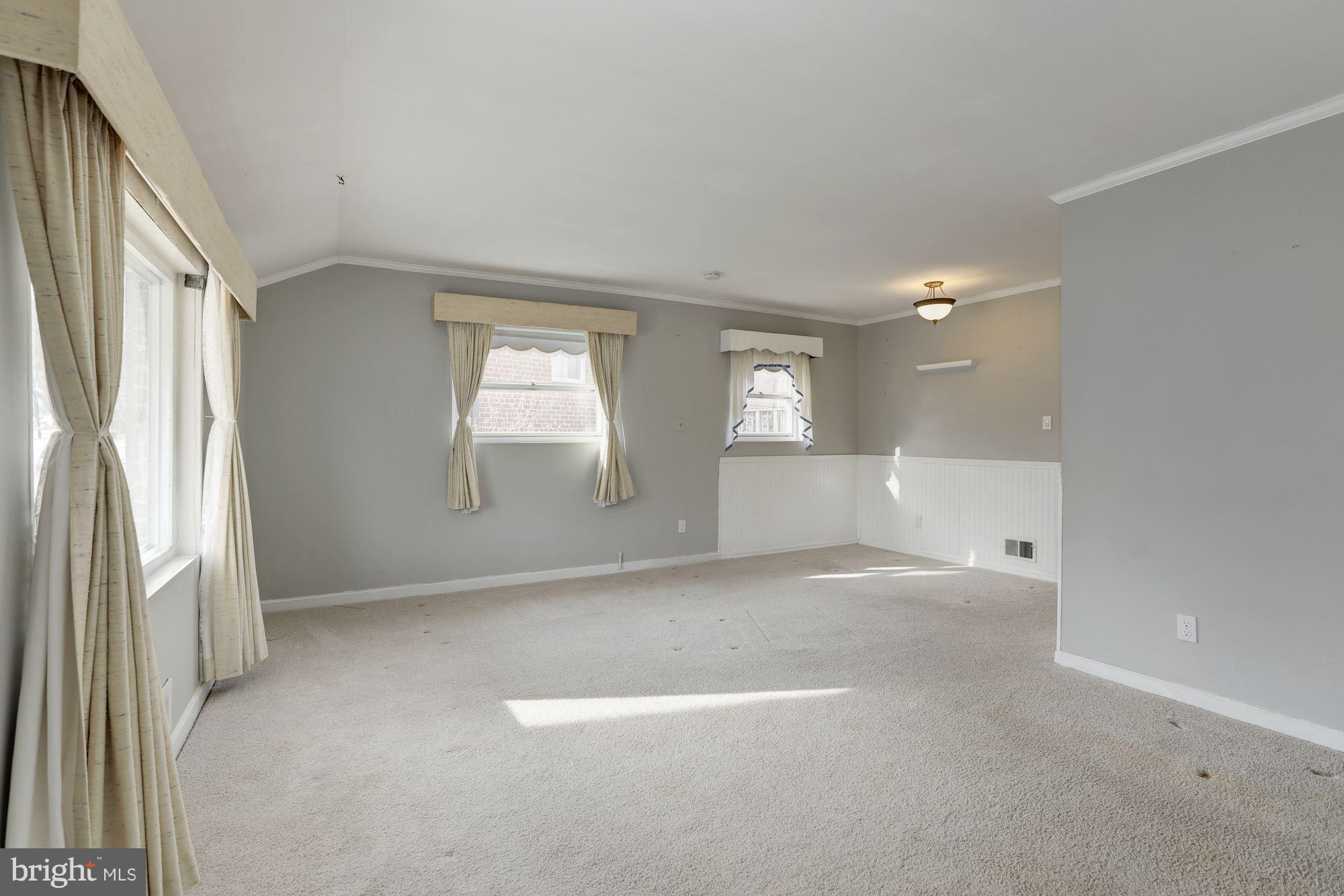 WHEATON WOODS - Residential