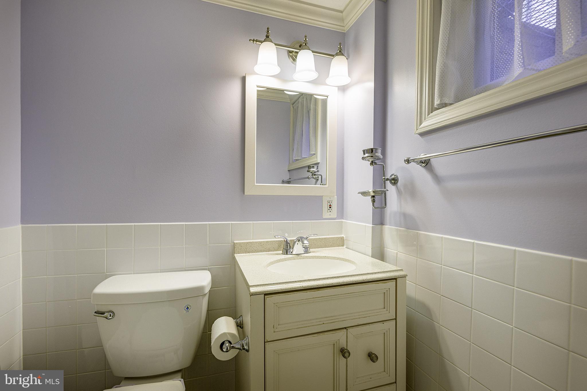 CHEVY CHASE HILLS - Residential