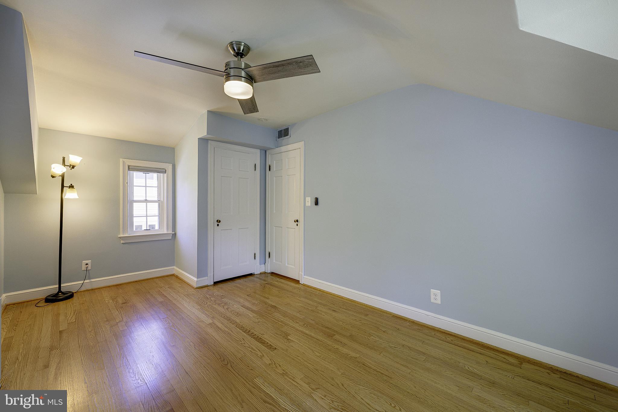 CHEVY CHASE HILLS - Residential