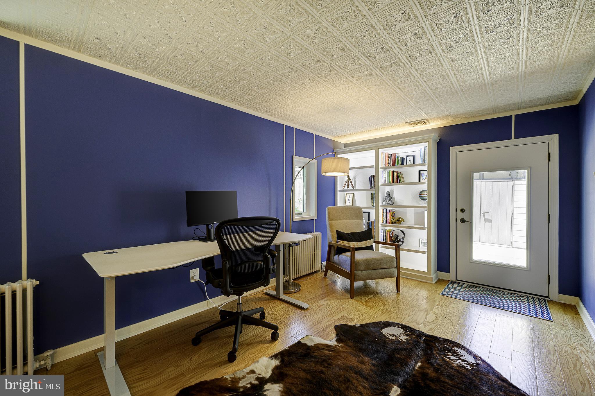 CHEVY CHASE HILLS - Residential
