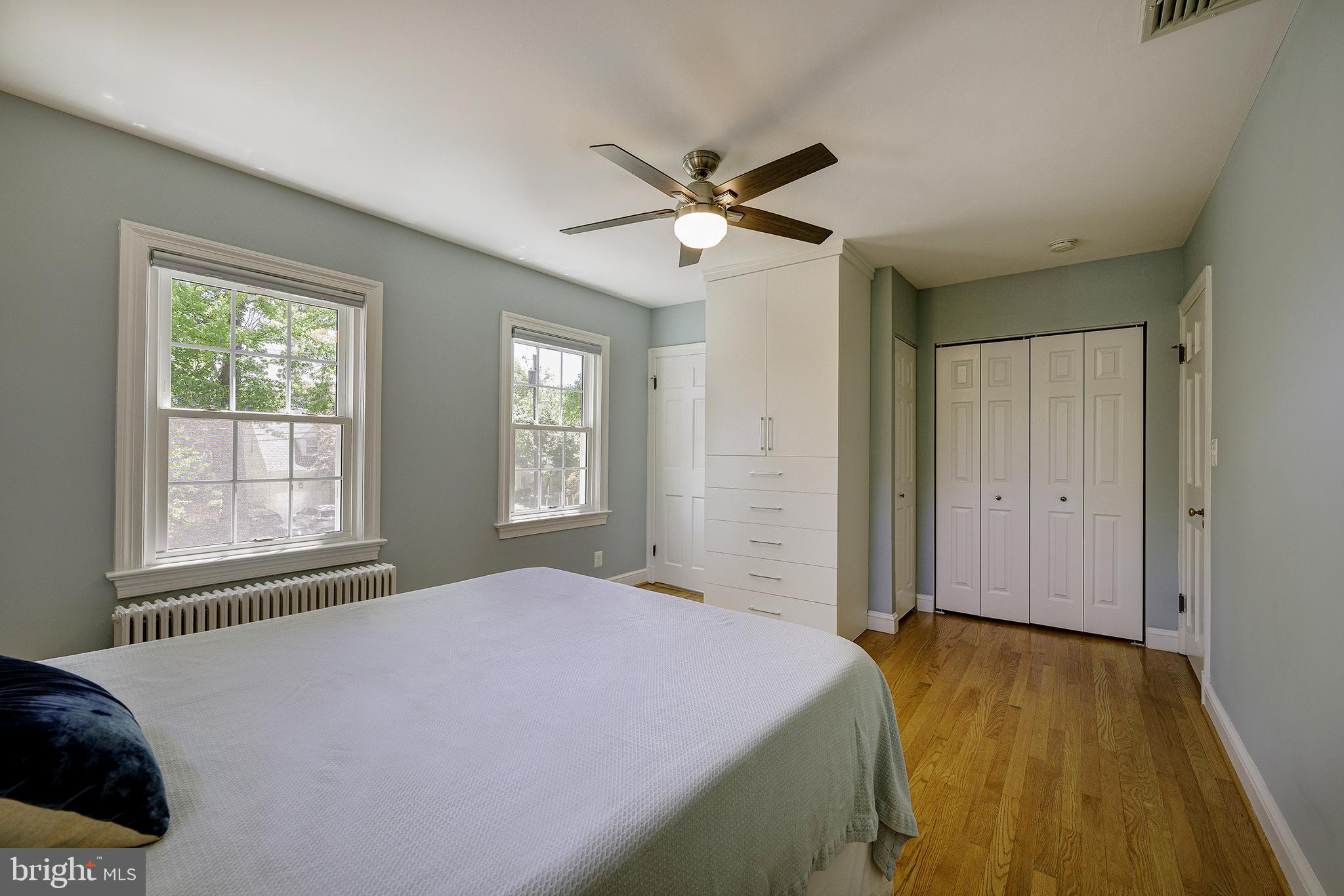 CHEVY CHASE HILLS - Residential
