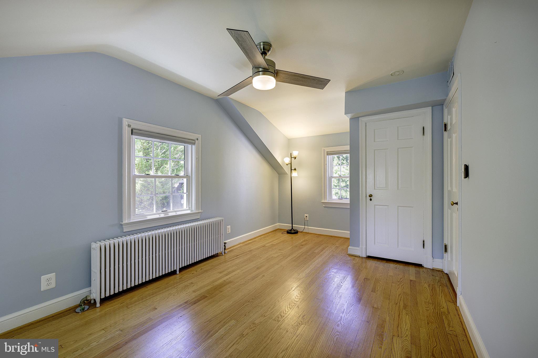 CHEVY CHASE HILLS - Residential