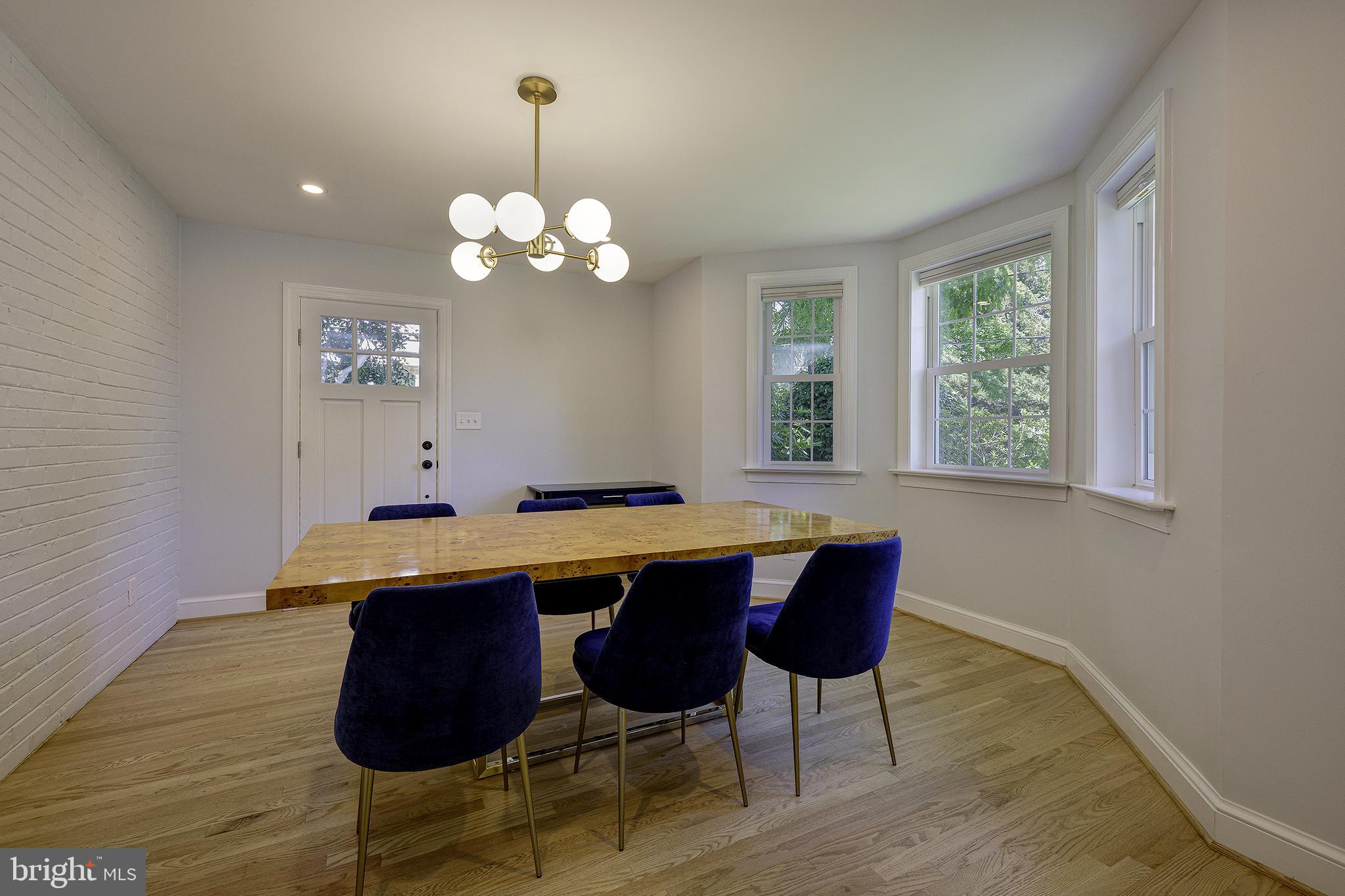 CHEVY CHASE HILLS - Residential