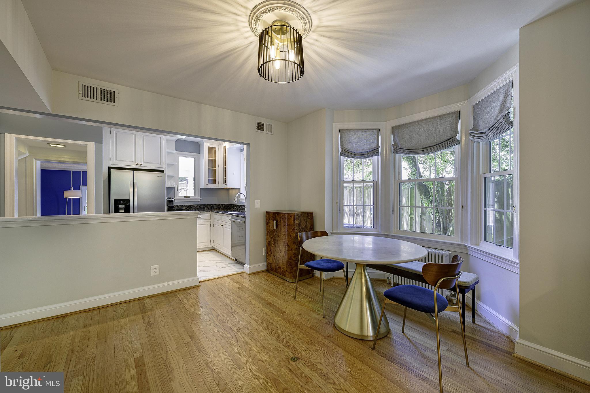 CHEVY CHASE HILLS - Residential