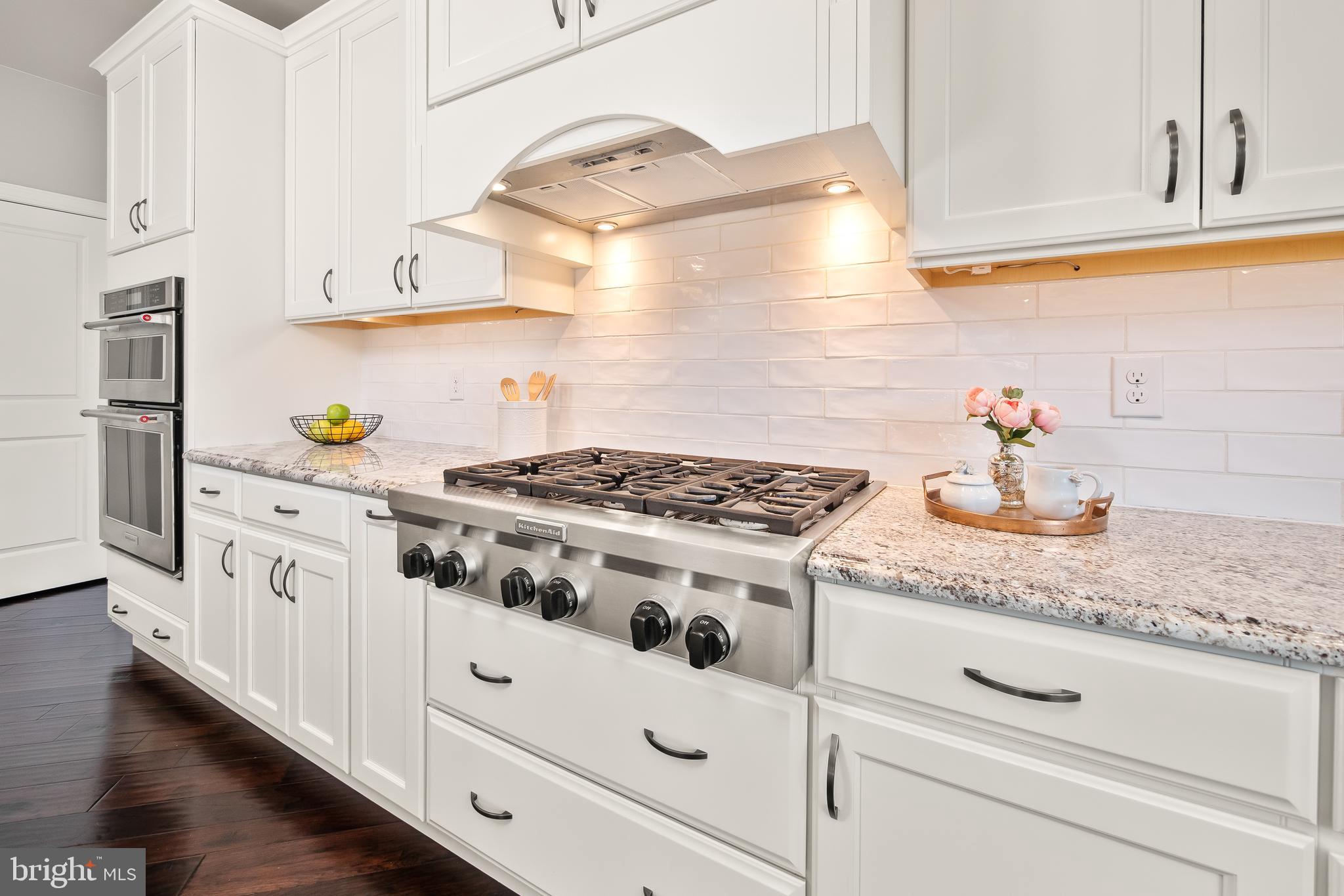 WEYHILL ESTATES - Residential