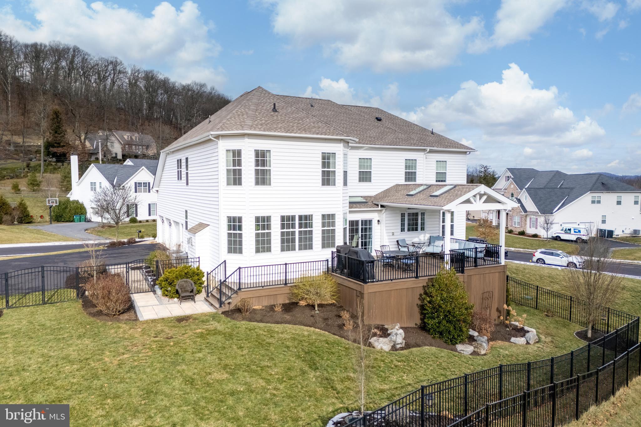 WEYHILL ESTATES - Residential