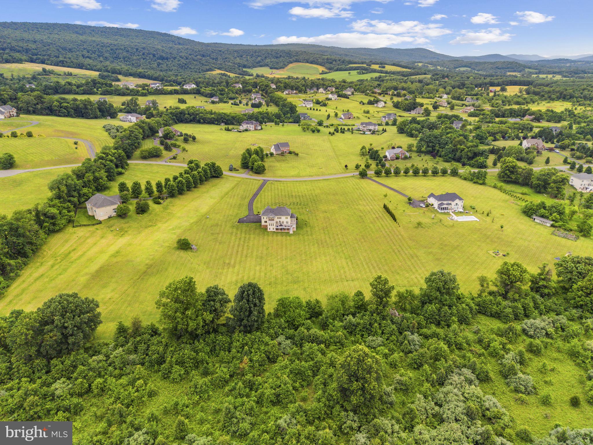 HIGHLANDS - Residential