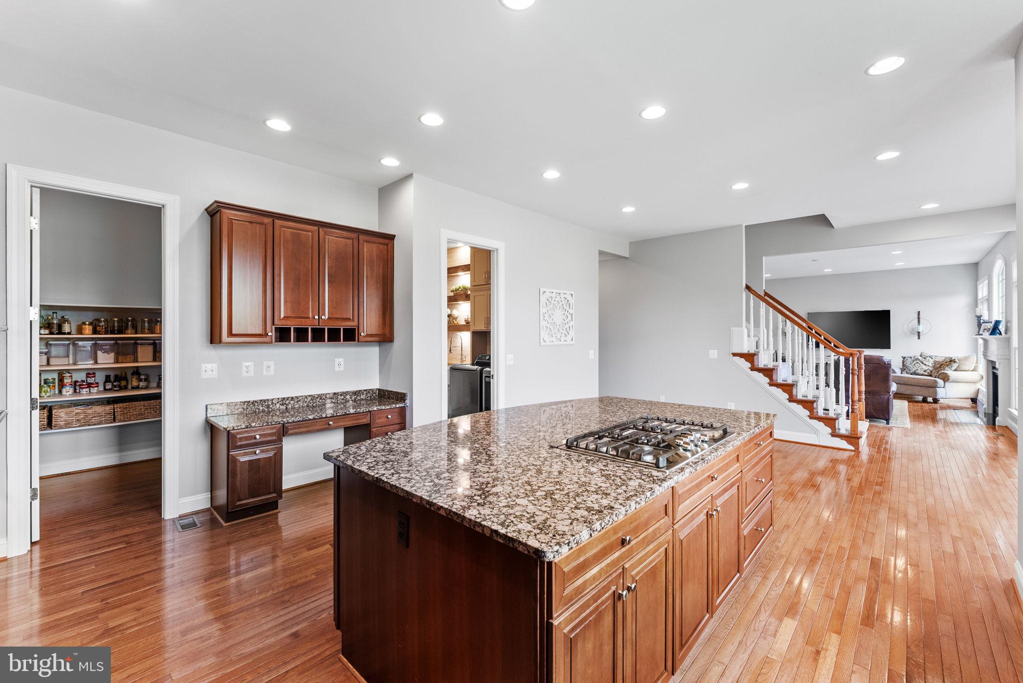 HIGHLANDS - Residential